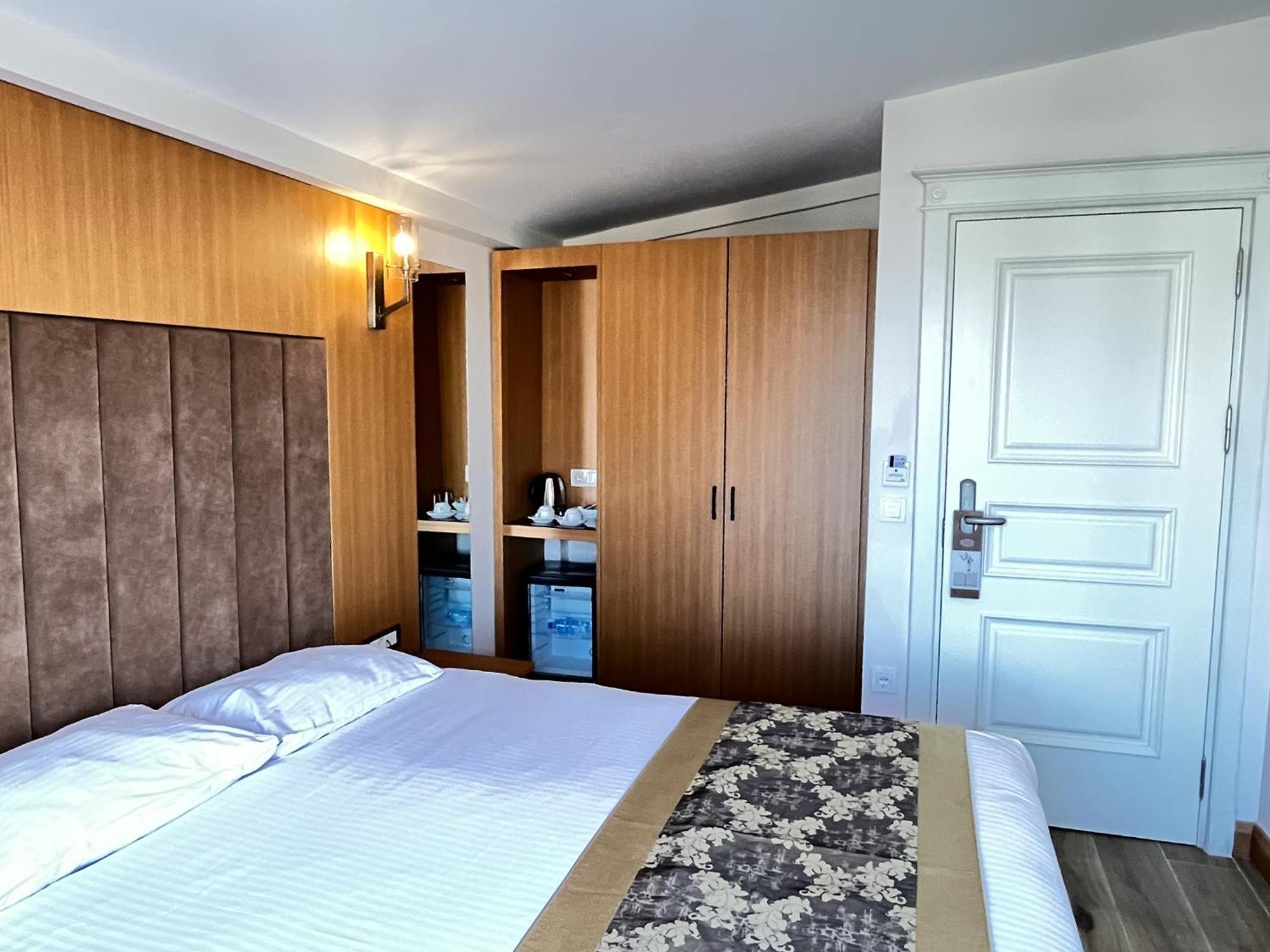 Superior Double Room Balcony Sea View