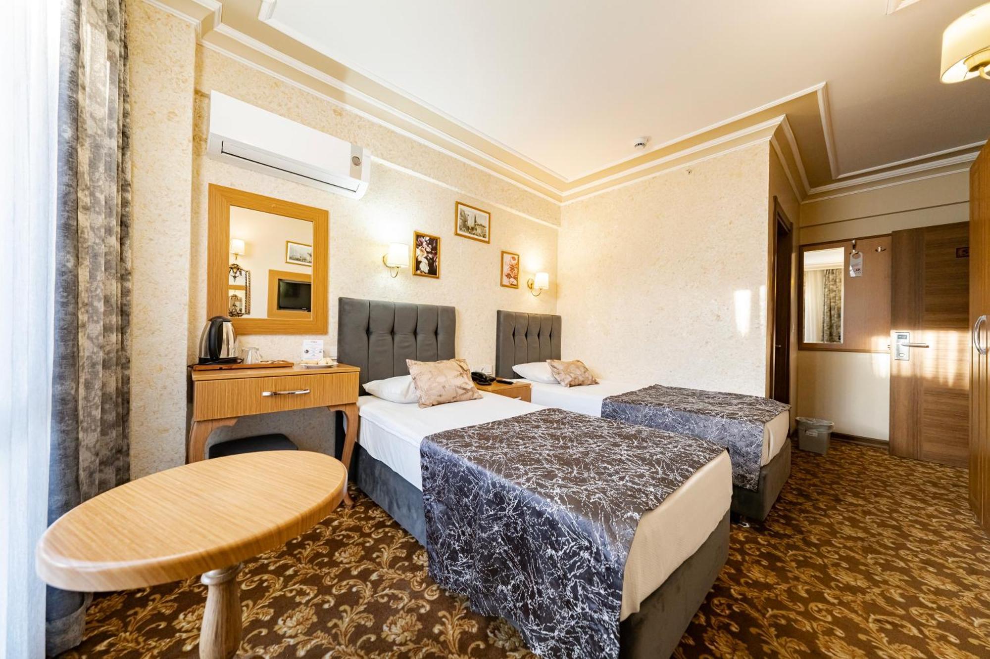 Doppelzimmer mit Balkon