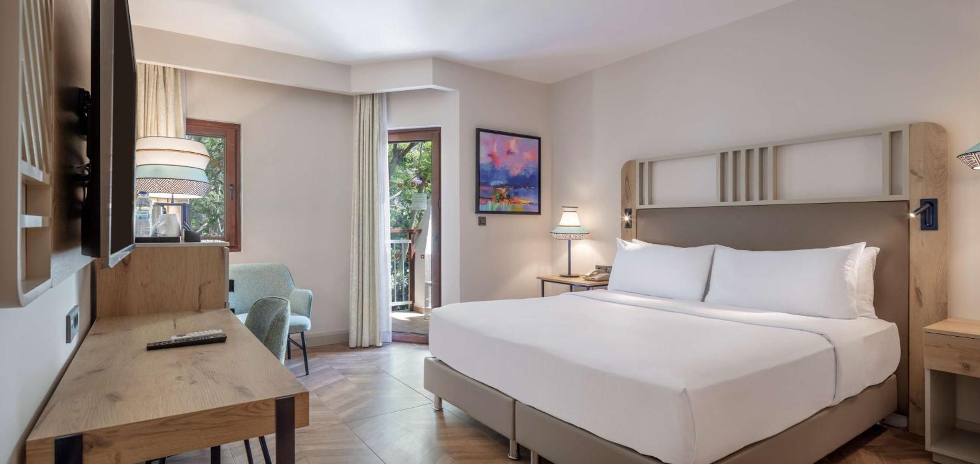 King Guest Room,1694534783:JPEG