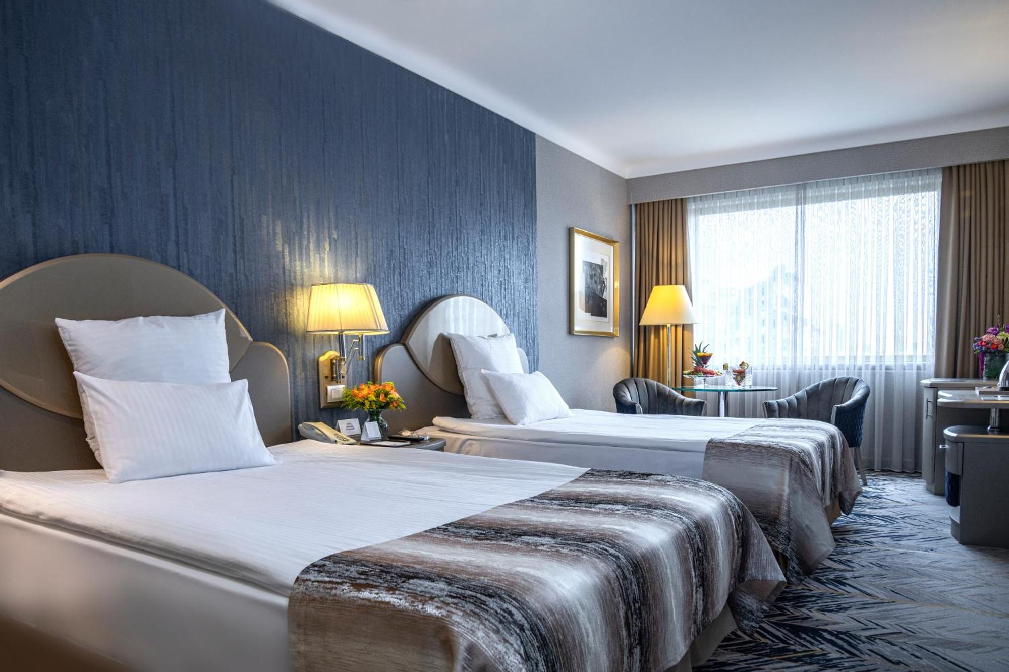 Deluxe Double or Twin Room,1558426924:JPEG