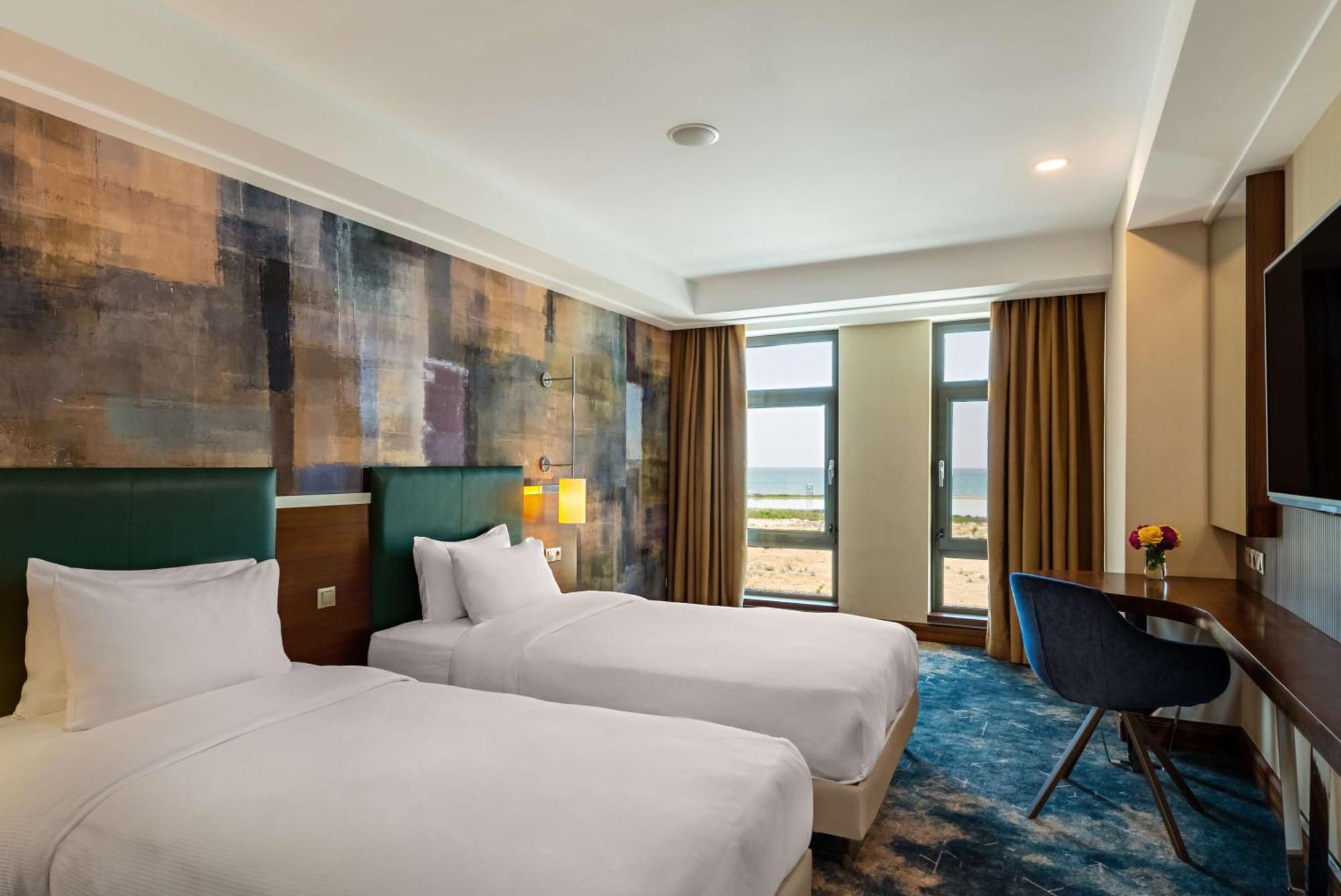 Twin Guest Room with Lake View,1552670971:JPEG