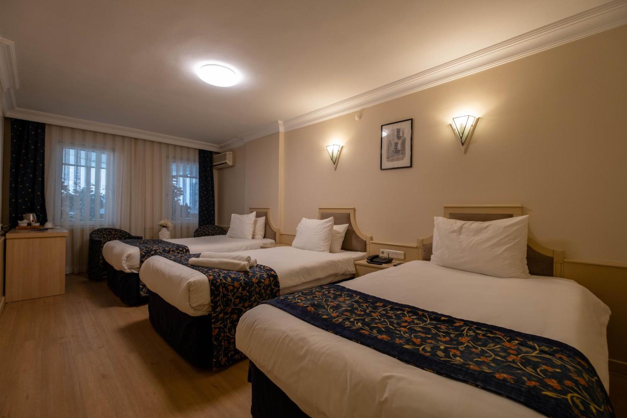 Habitación Triple Económica