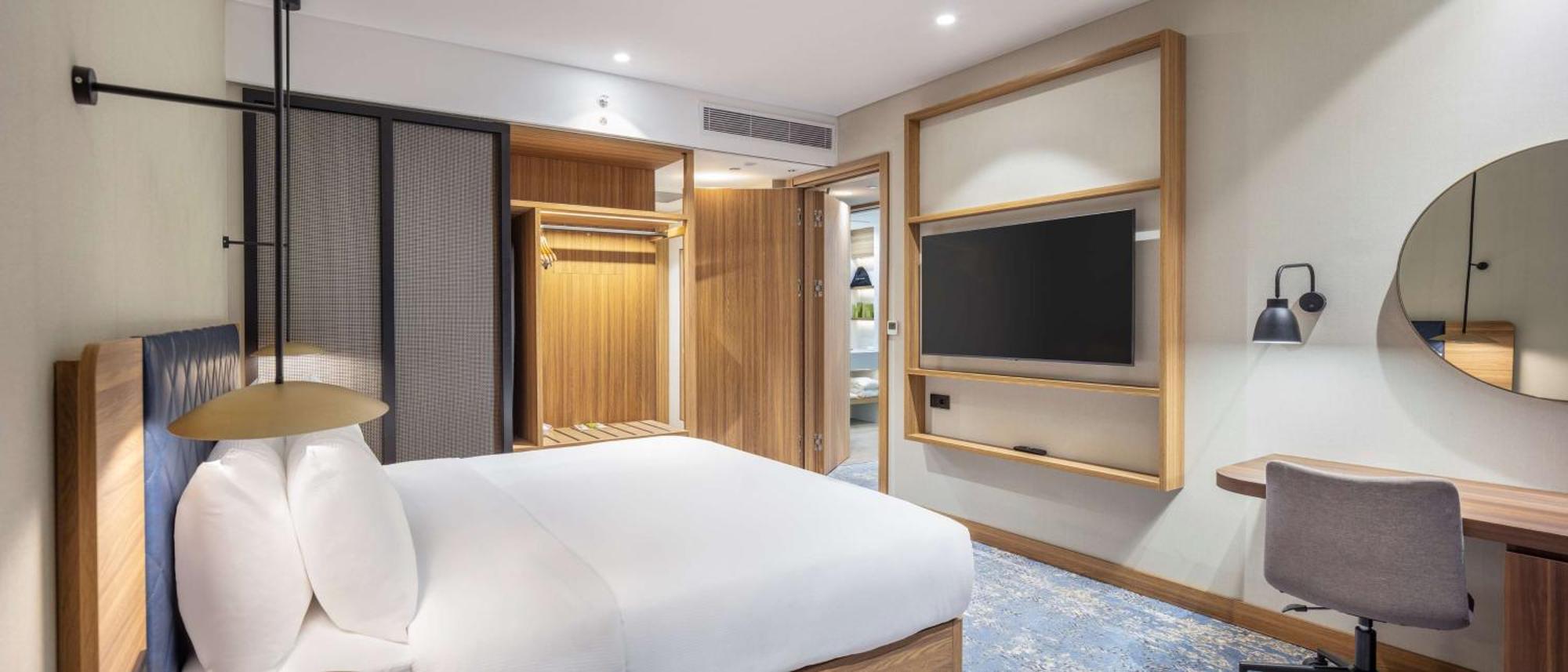 King Room with Sofa Bed and View,1557053608:JPEG