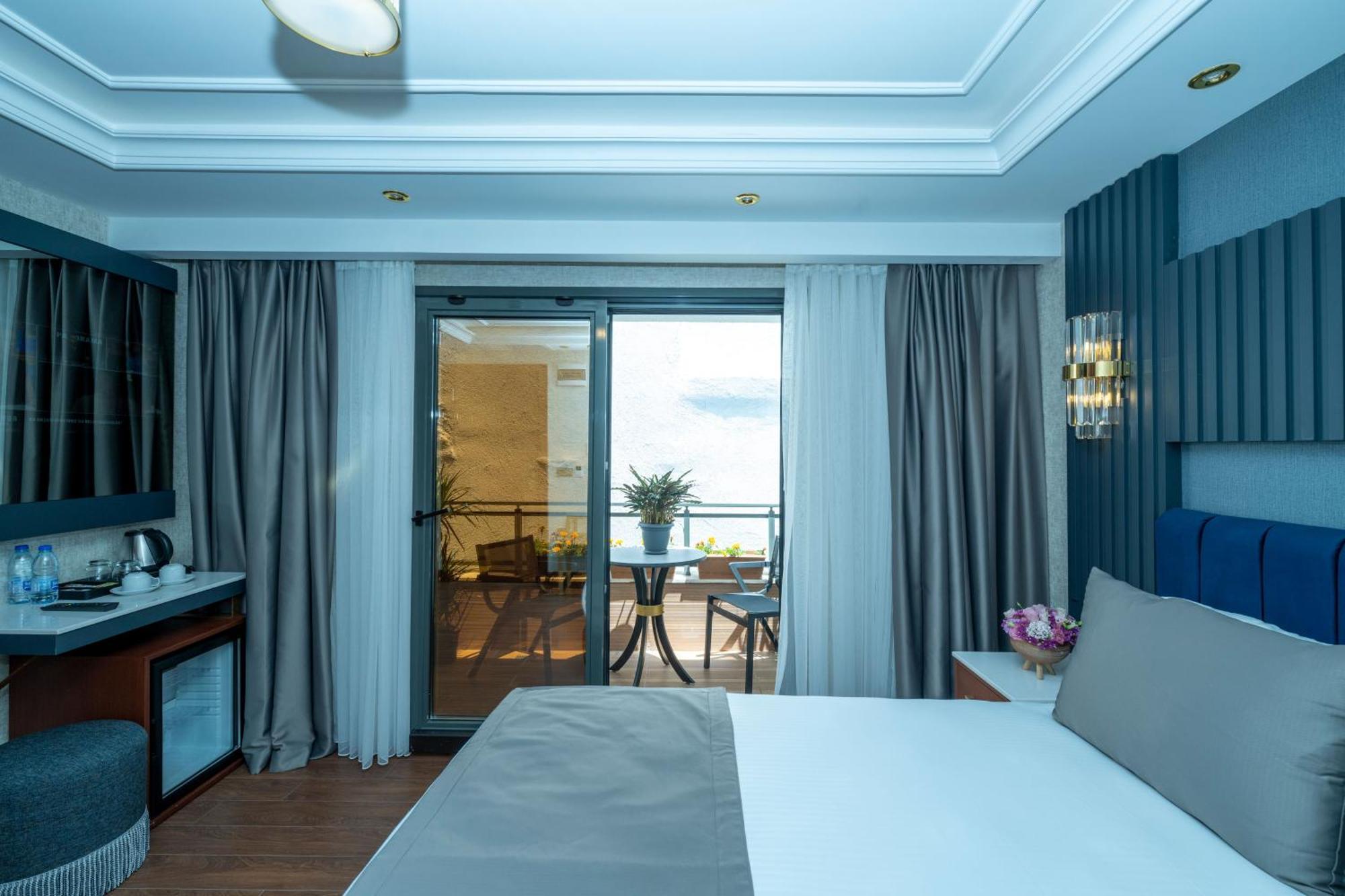 Superior Double or Twin Room Terrace