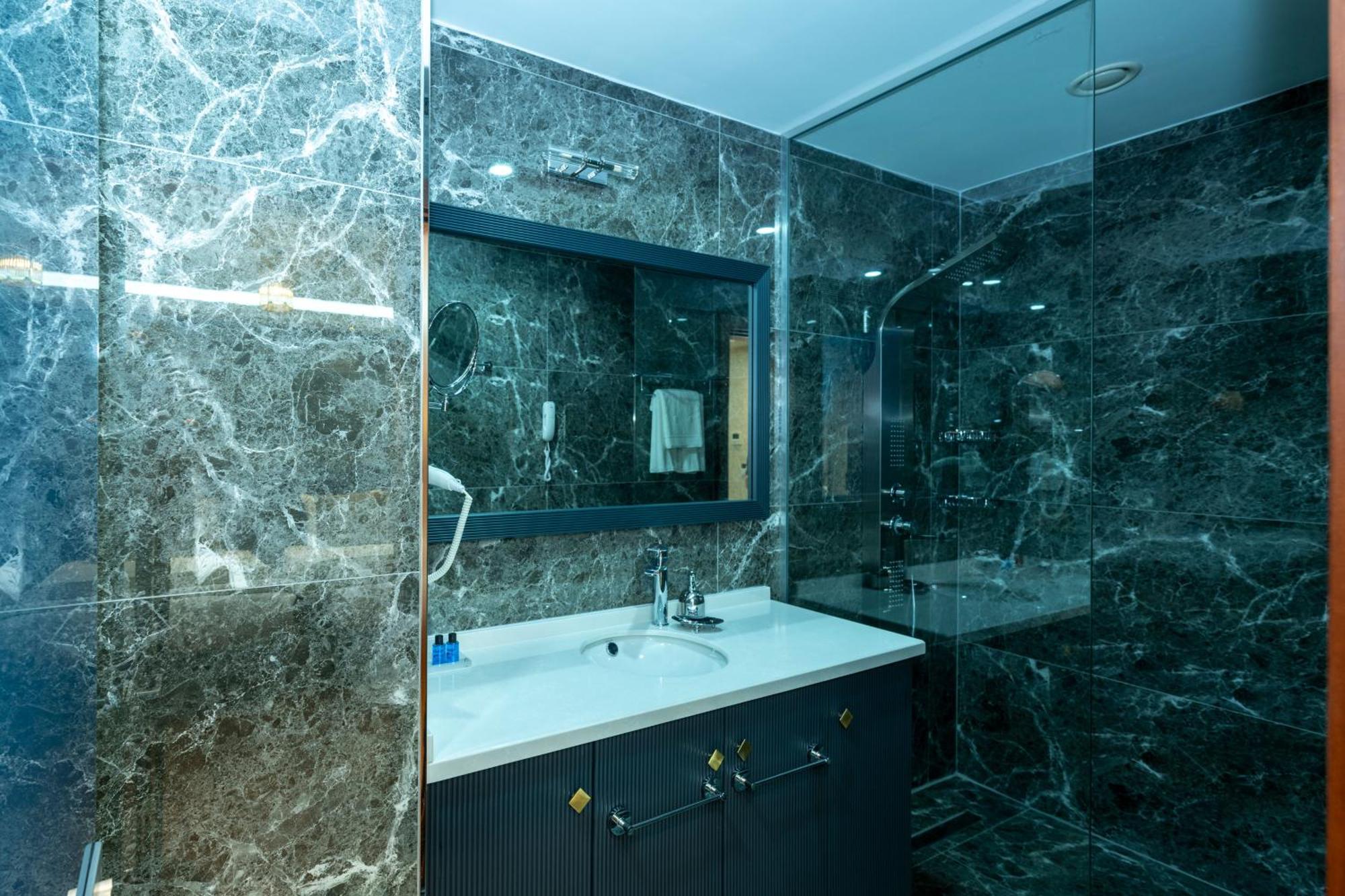 Superior Double or Twin Room Terrace