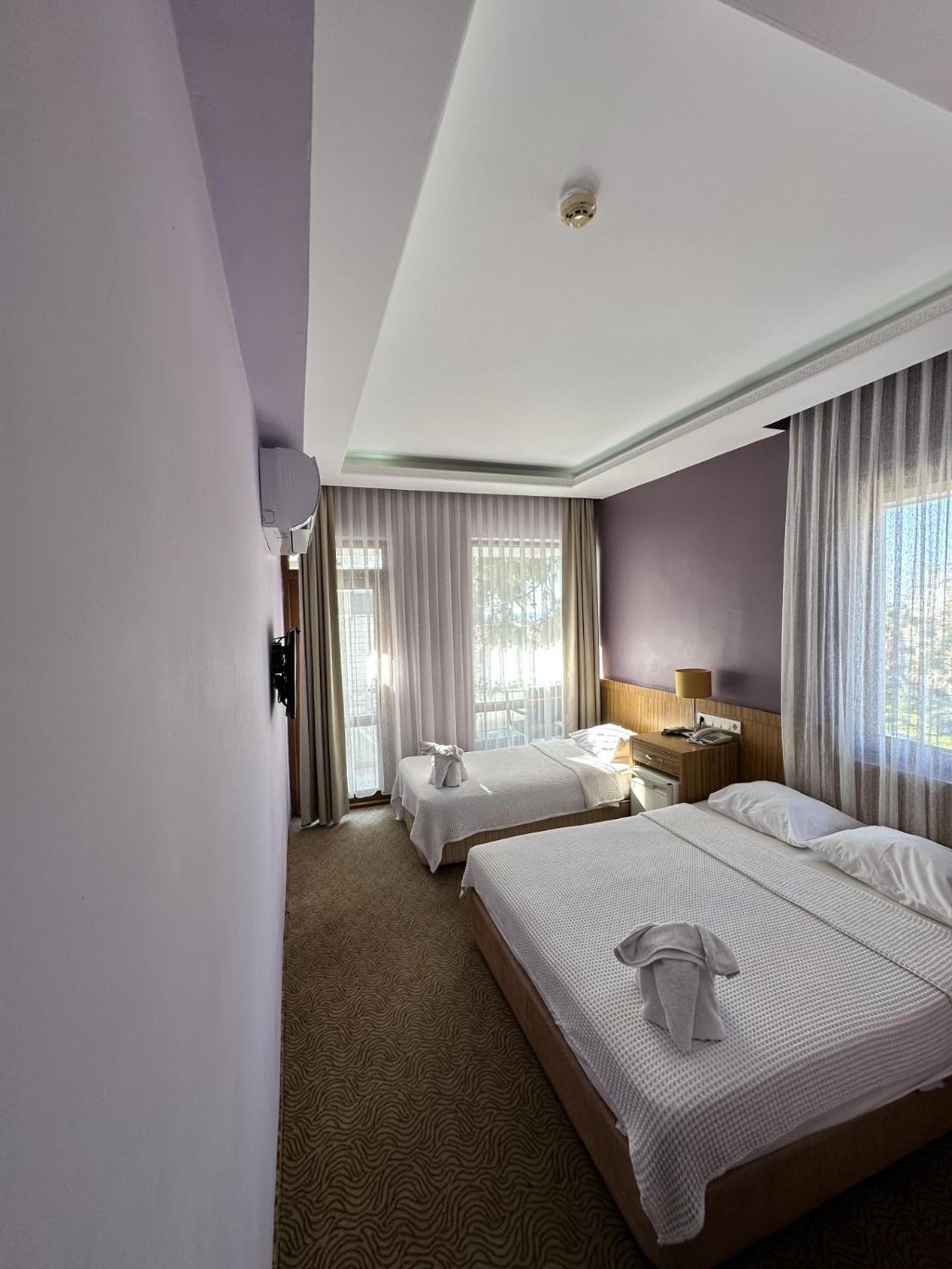 Standard Triple Room,1559650792:JPEG
