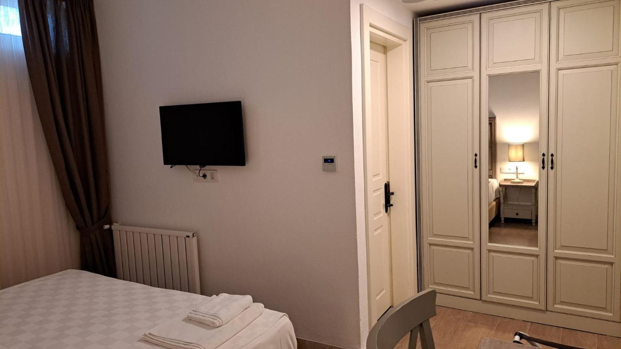 Economy Double Room,1563397969:JPEG