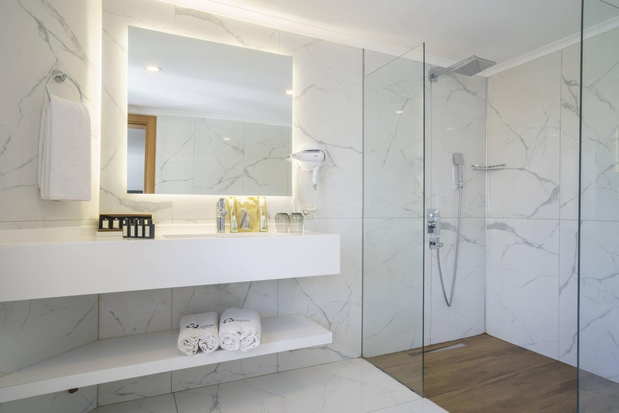 Triple Room with Balcony,1563653734:JPEG