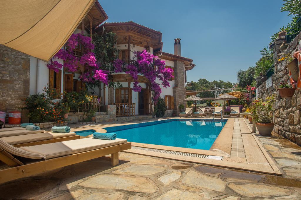 Üç Yatak Odalı Villa