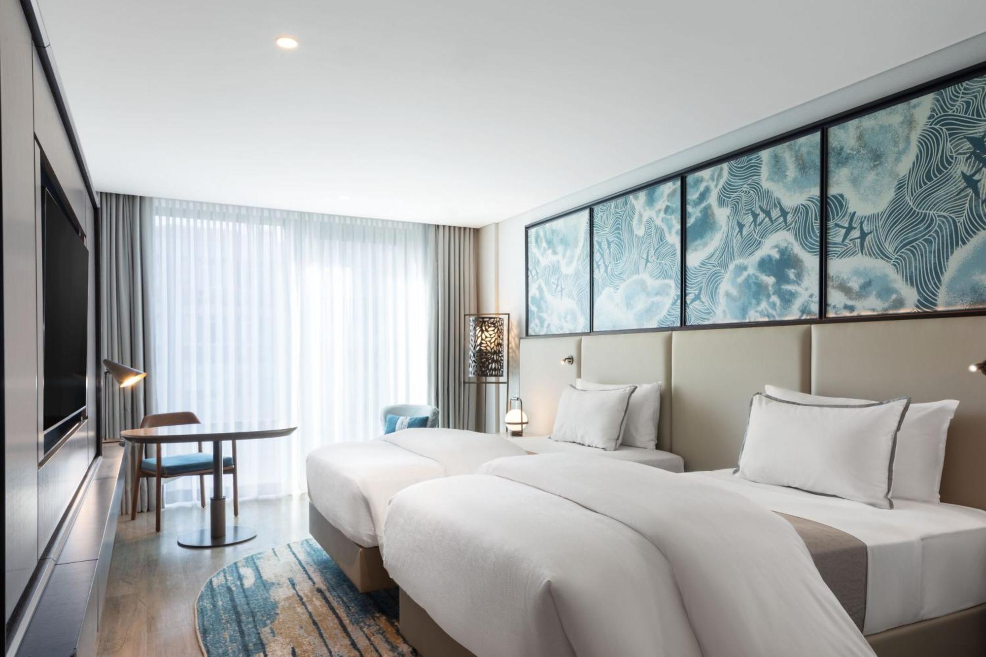 Deluxe Twin Room City View