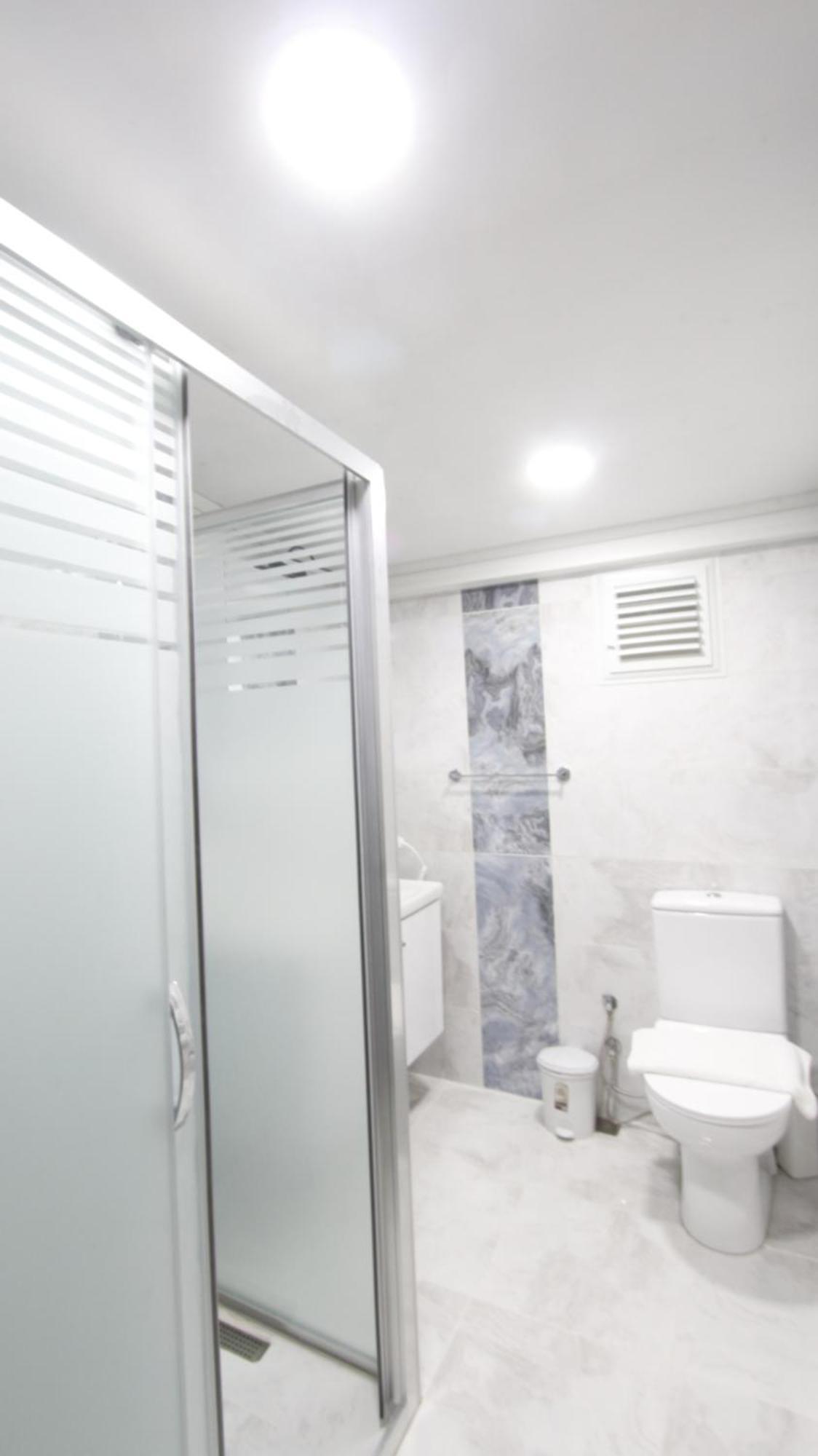 Suite,1578403184:JPEG