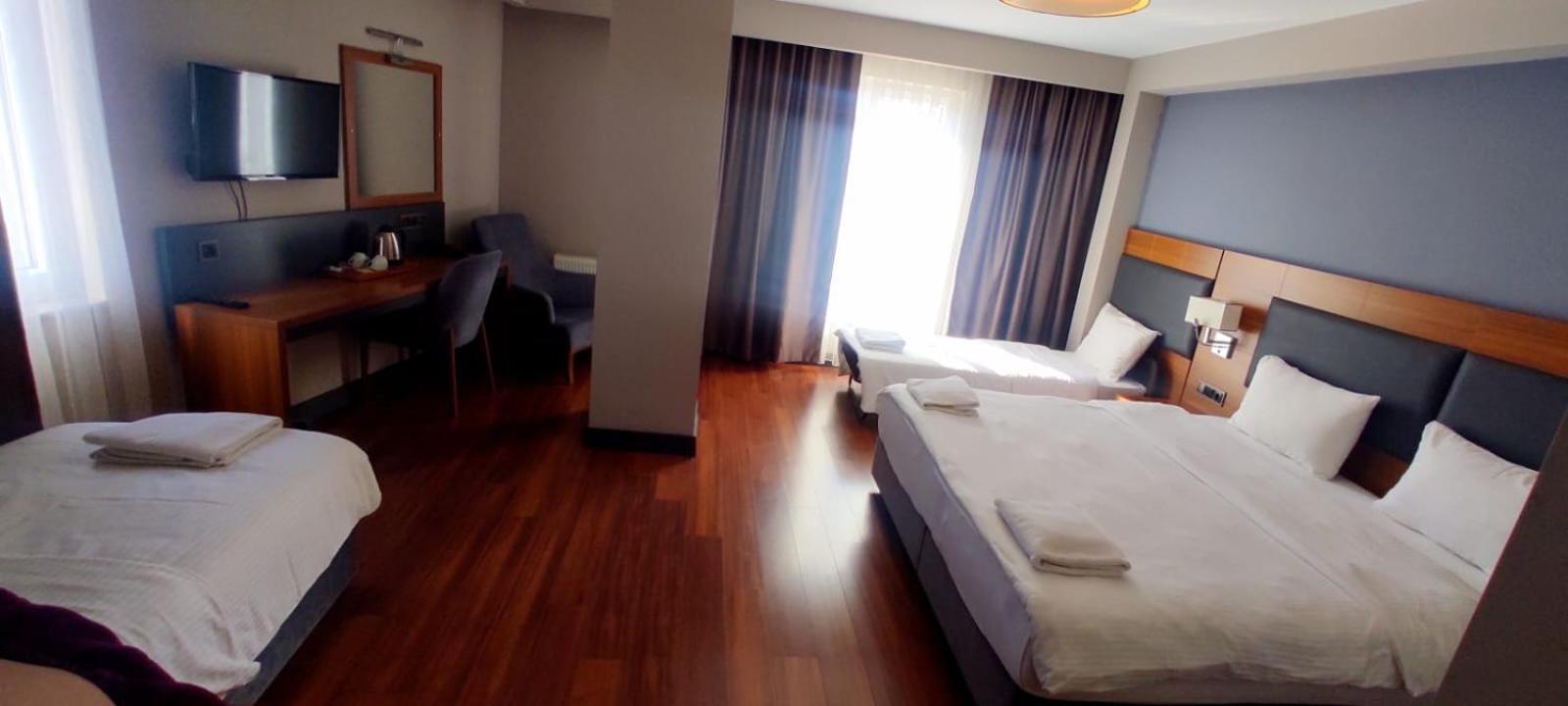 Standard Quadruple Room,1580932787:JPEG