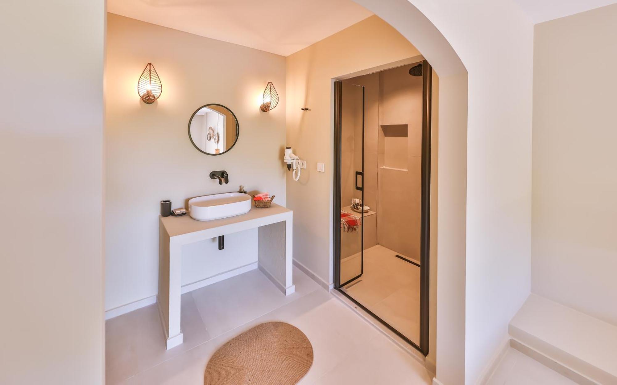 Deluxe Double Room,1581219625:JPEG