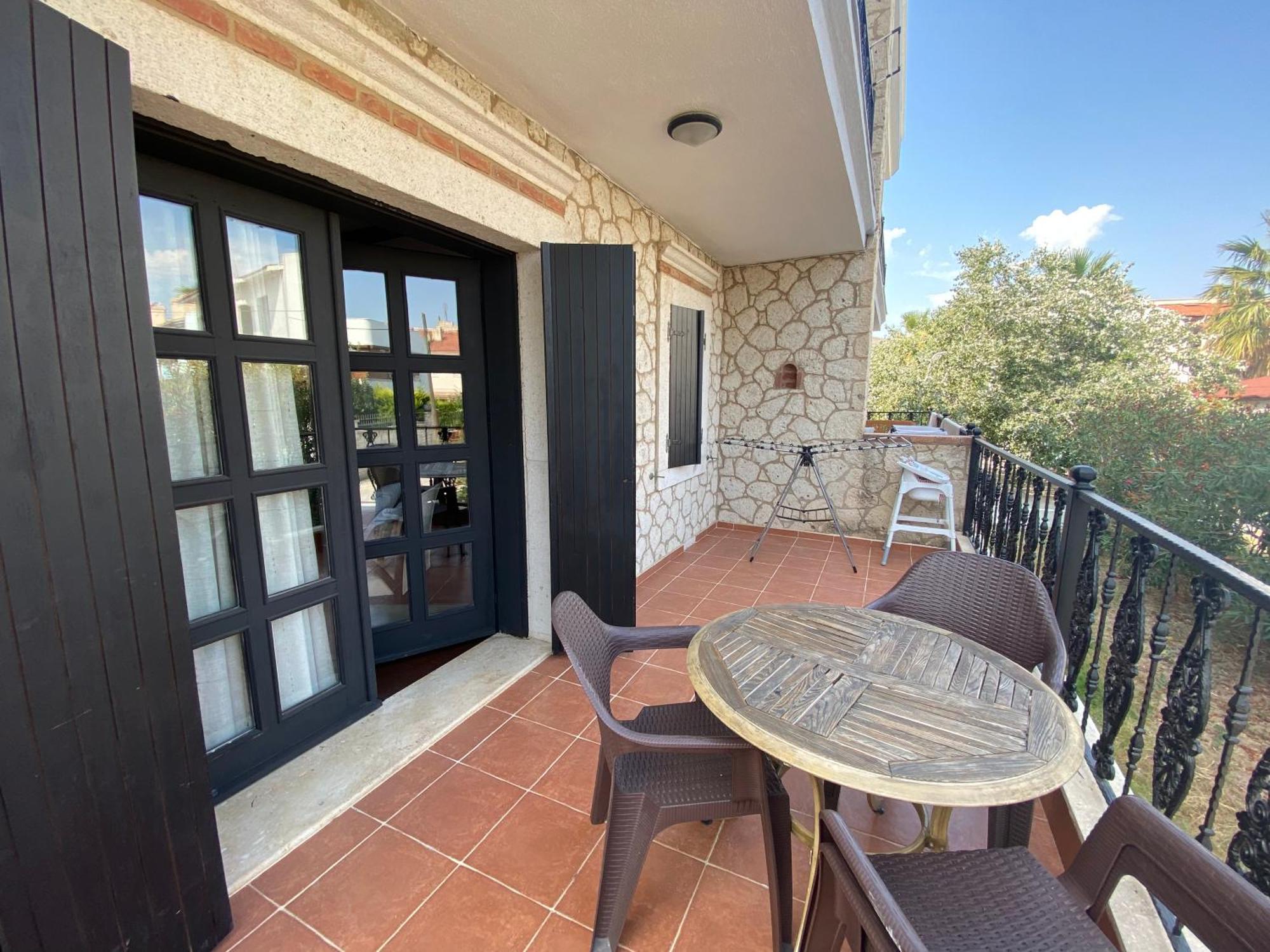 Apartment (3 Adults),1677868543:JPEG