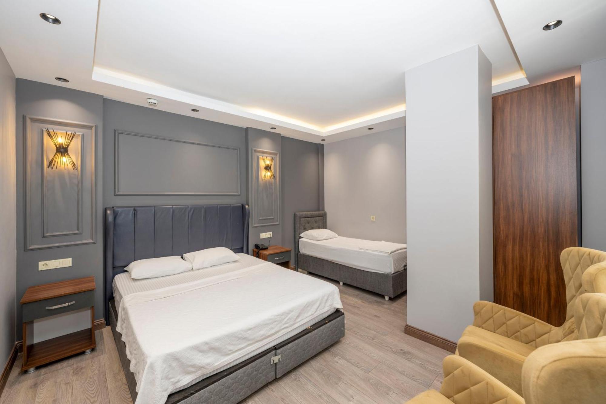 Deluxe Quadruple Room