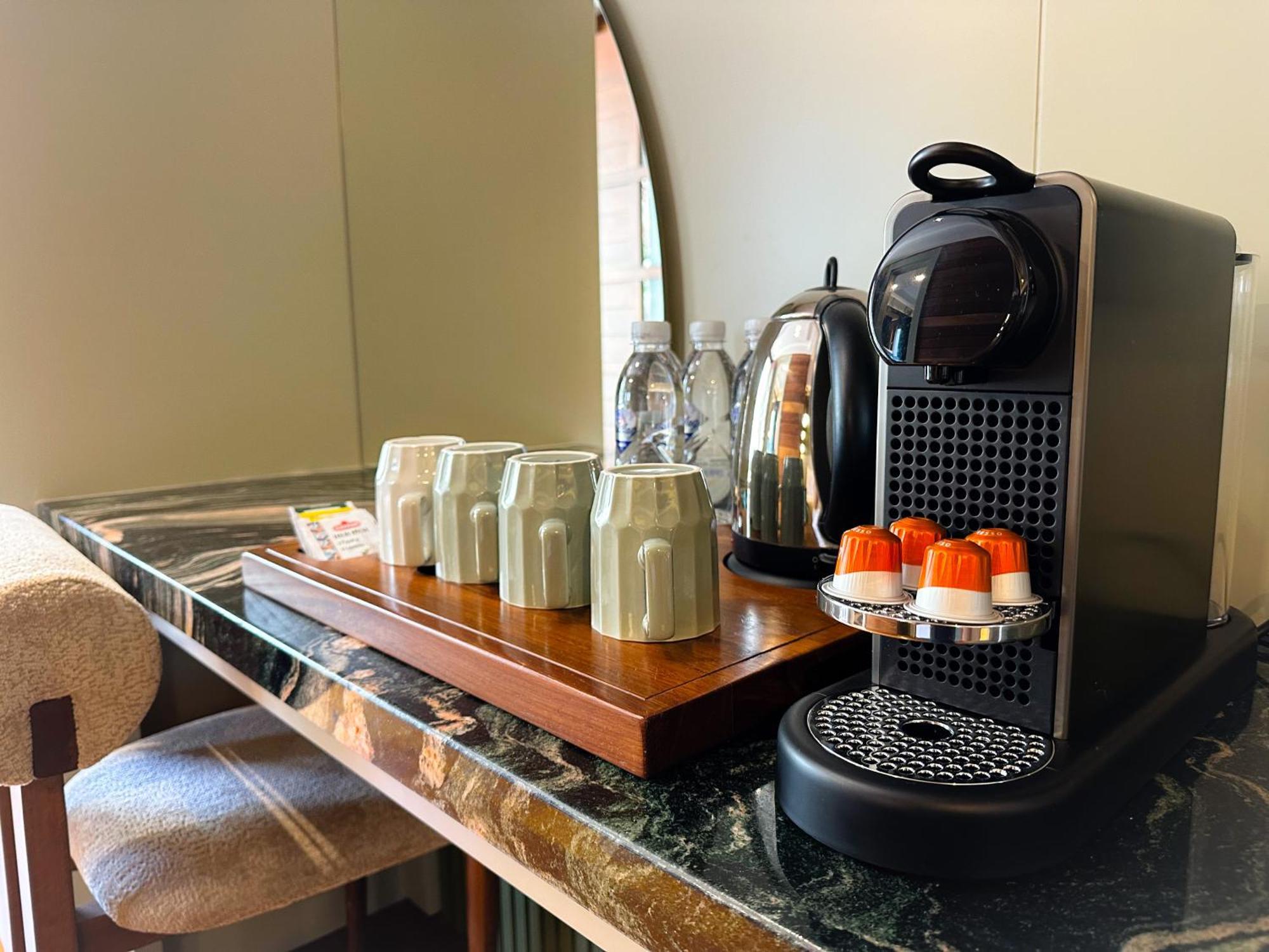 Deluxe Junior Suite,1694552381:JPEG