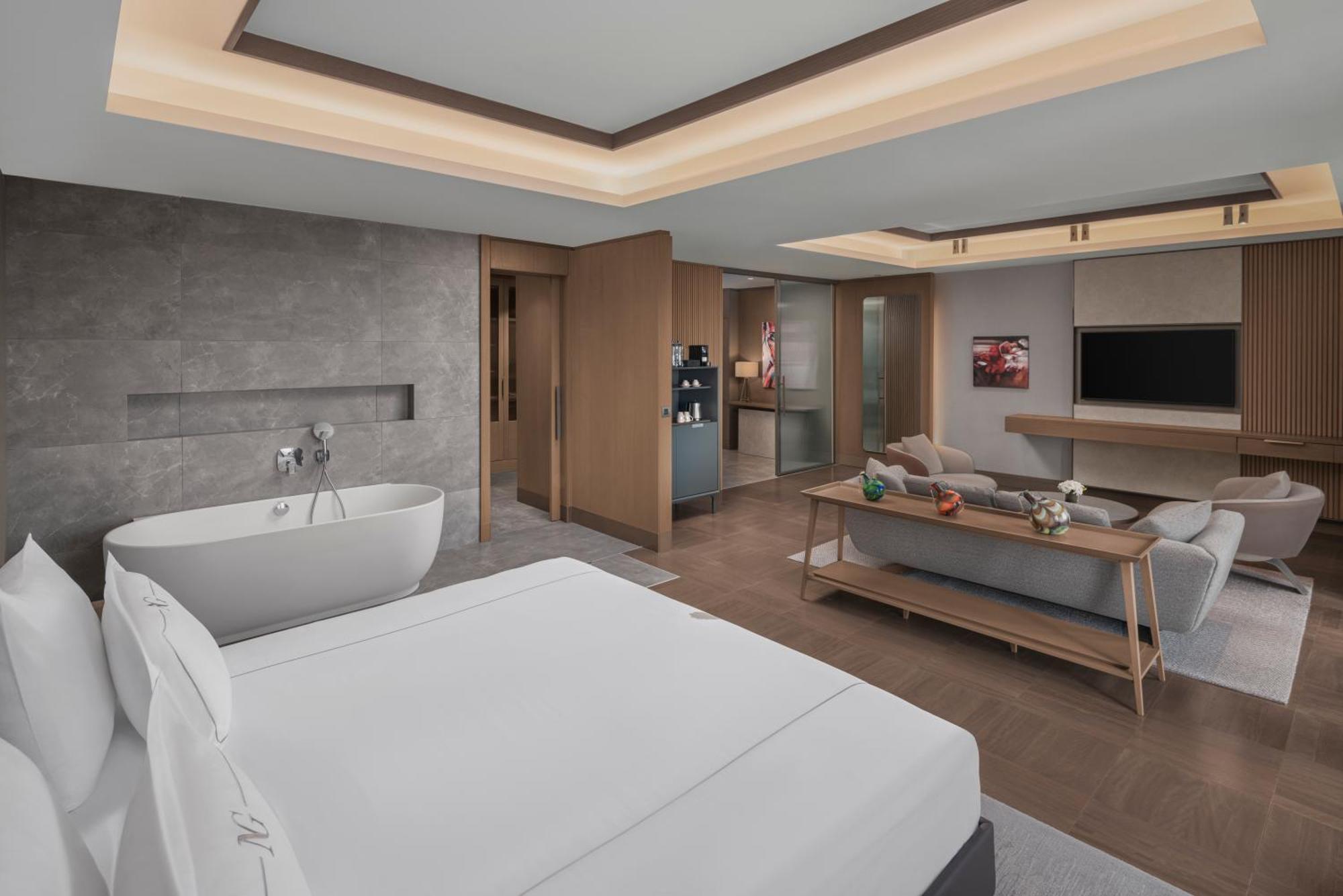 Honeymoon Suite Room,1586213698:JPEG