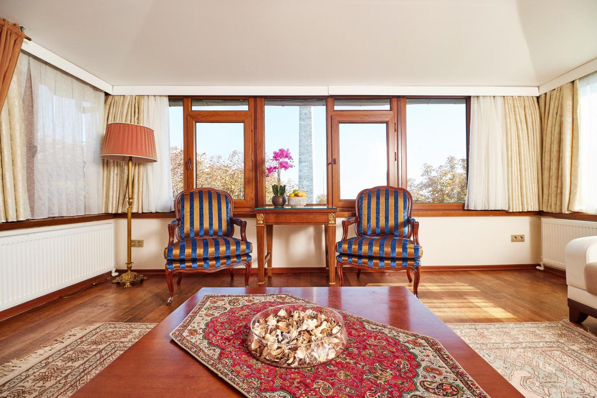Suite Lit King-Size - Vue sur Mosquée Bleue et Mer