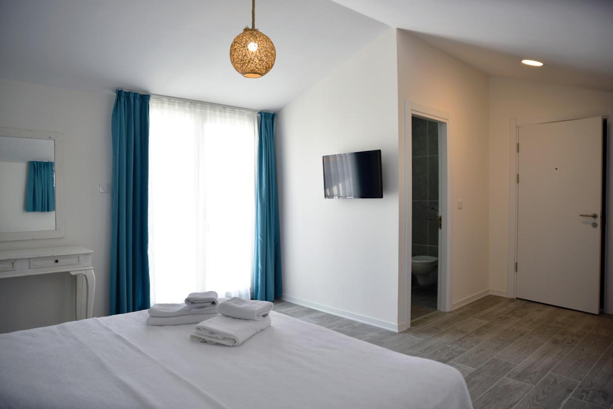 Standard Double Room,1589468428:JPEG
