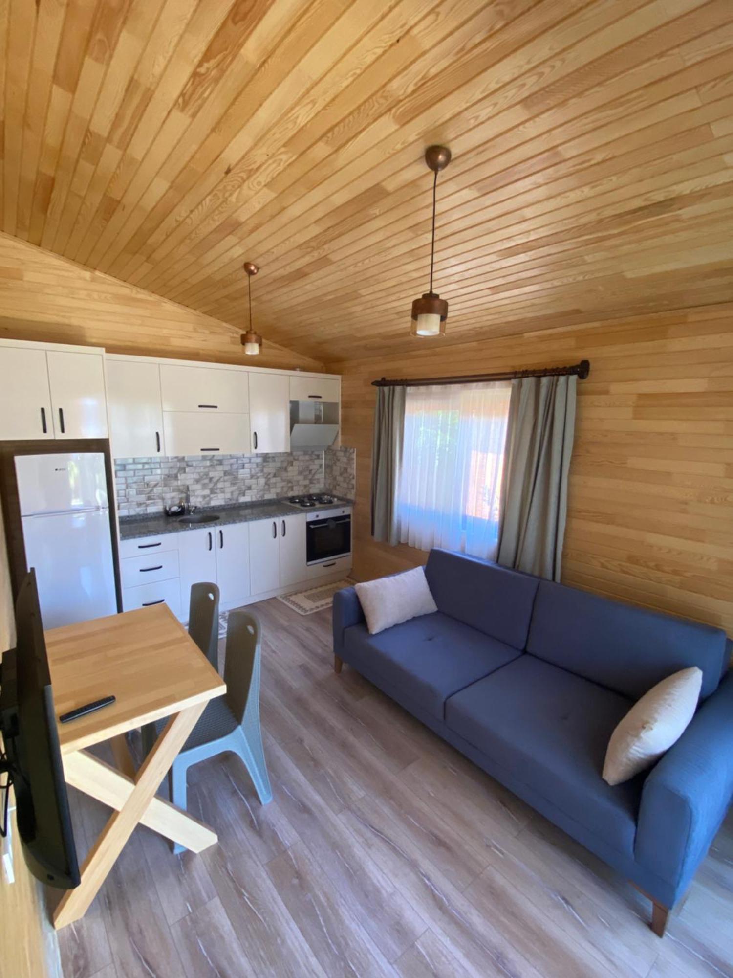 One-Bedroom House,1591489999:JPEG