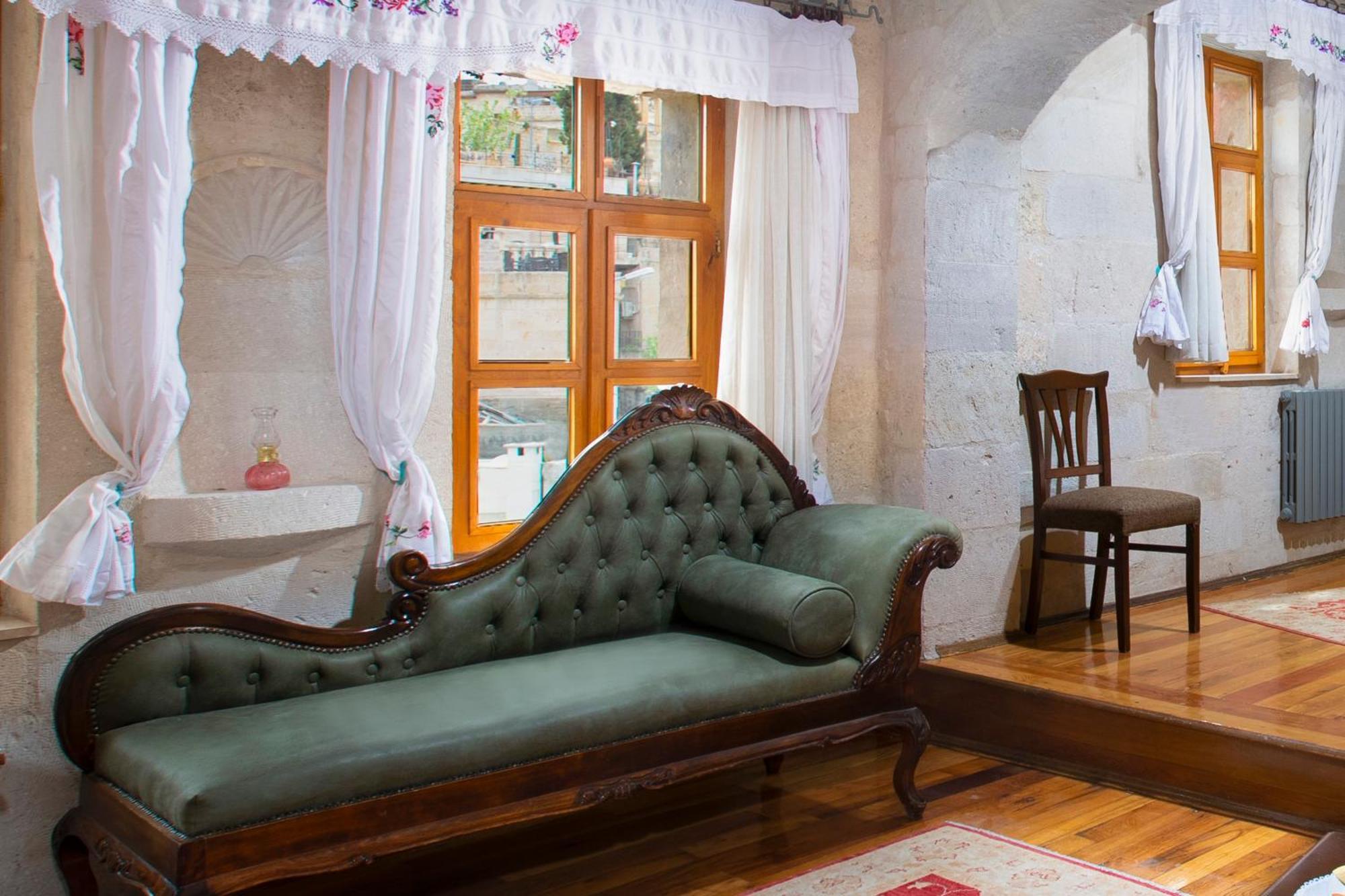 Stone King Suite,1592056697:JPEG