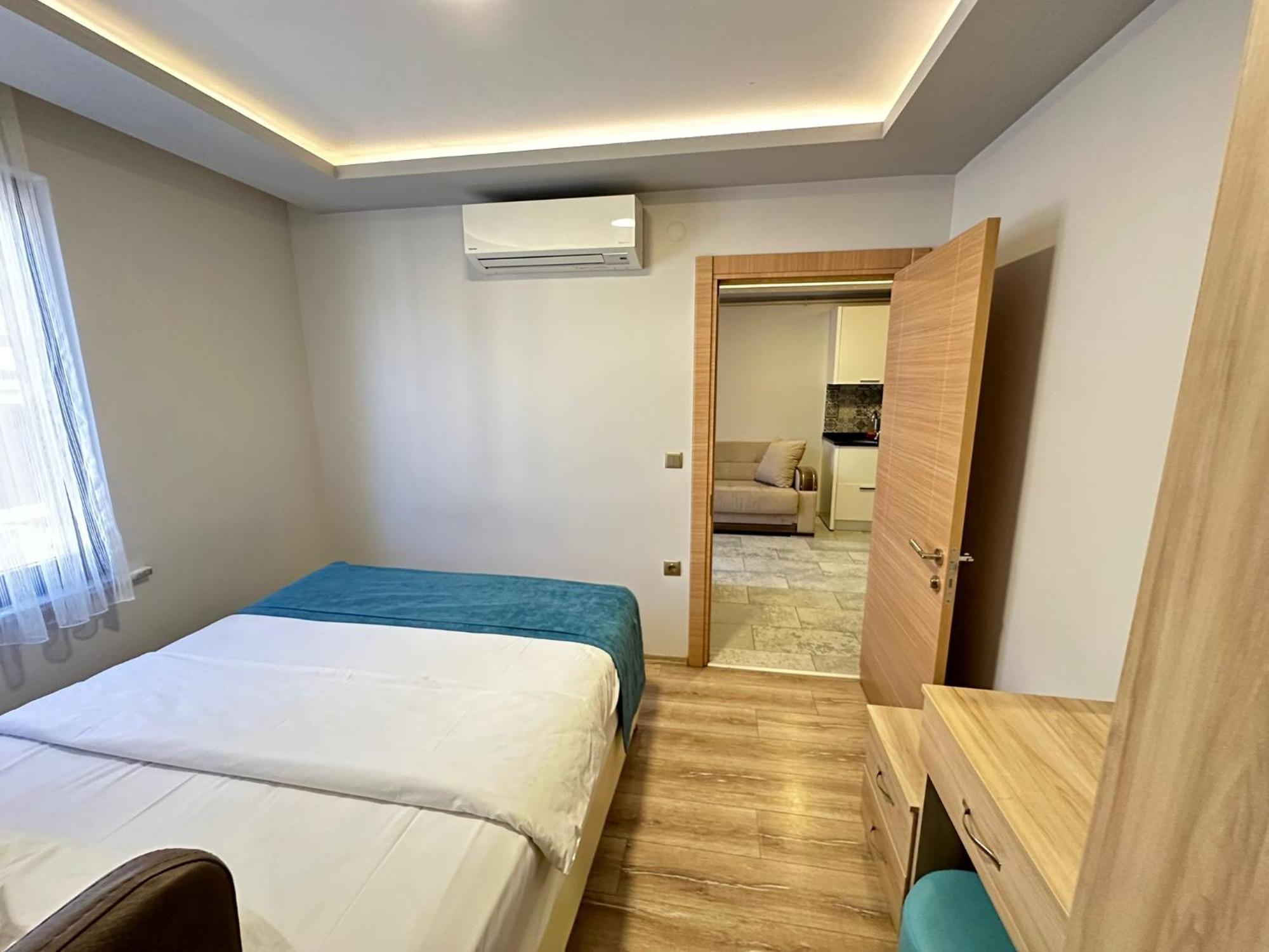 Deluxe Suite,1592197908:JPEG