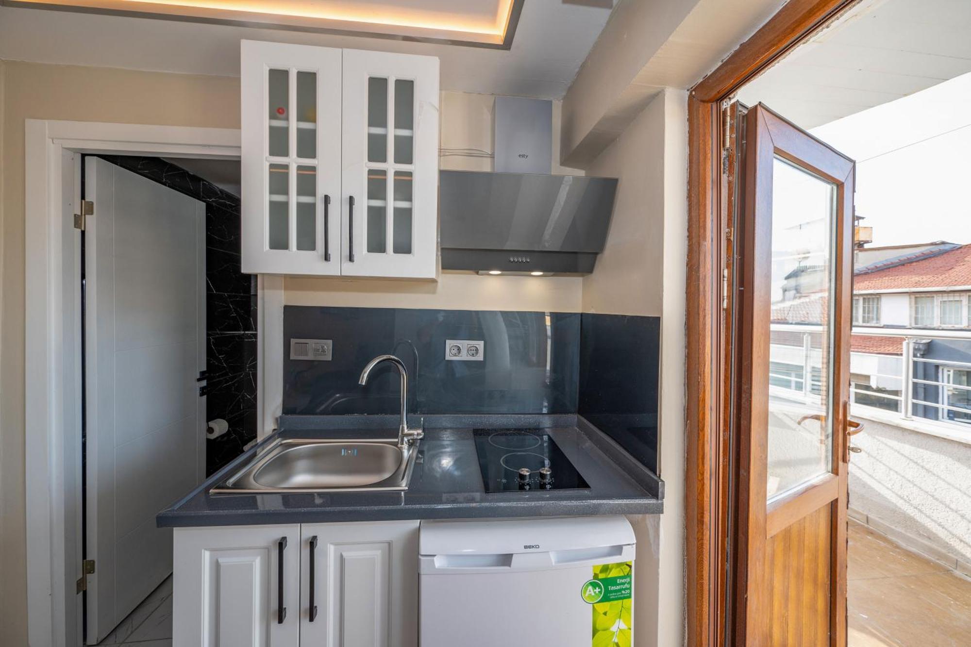 Suite with Terrace,1592903348:JPEG