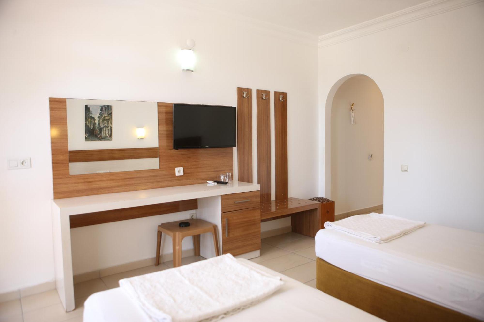 Double Room,1597542553:JPEG