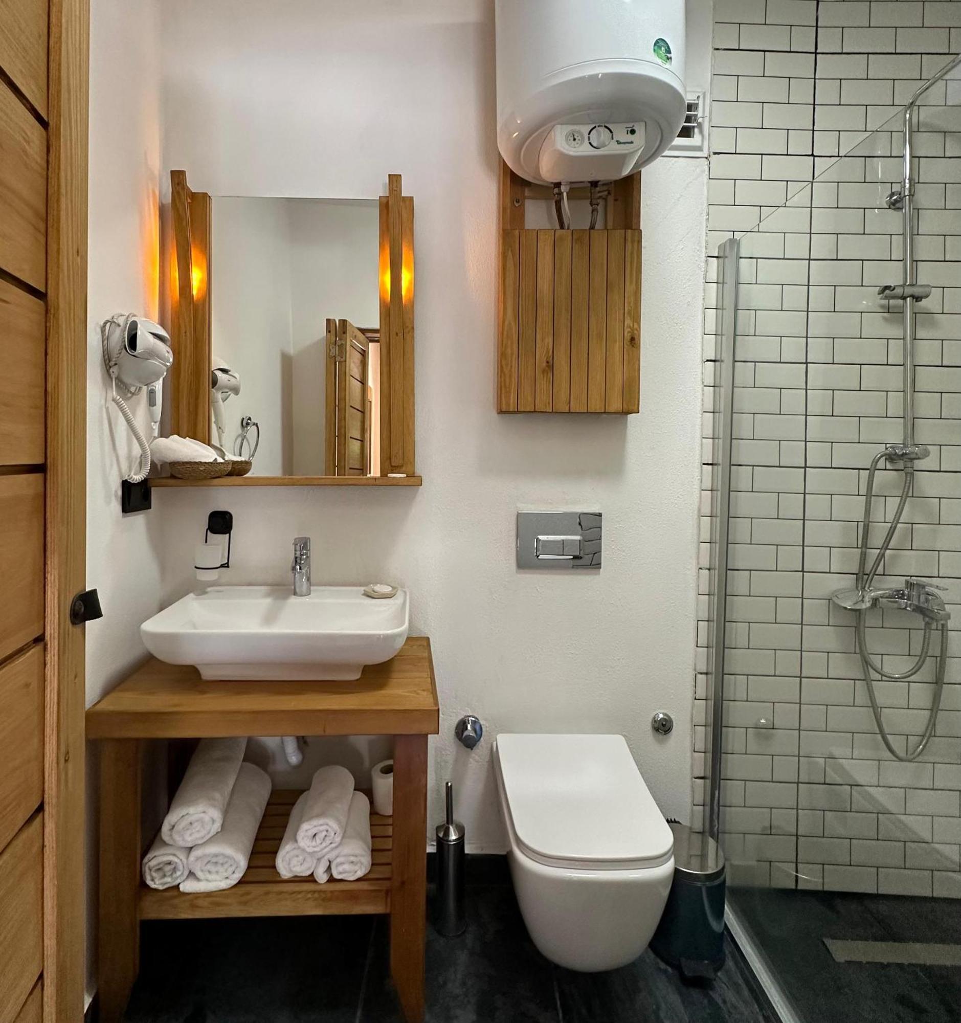 Executive-suite