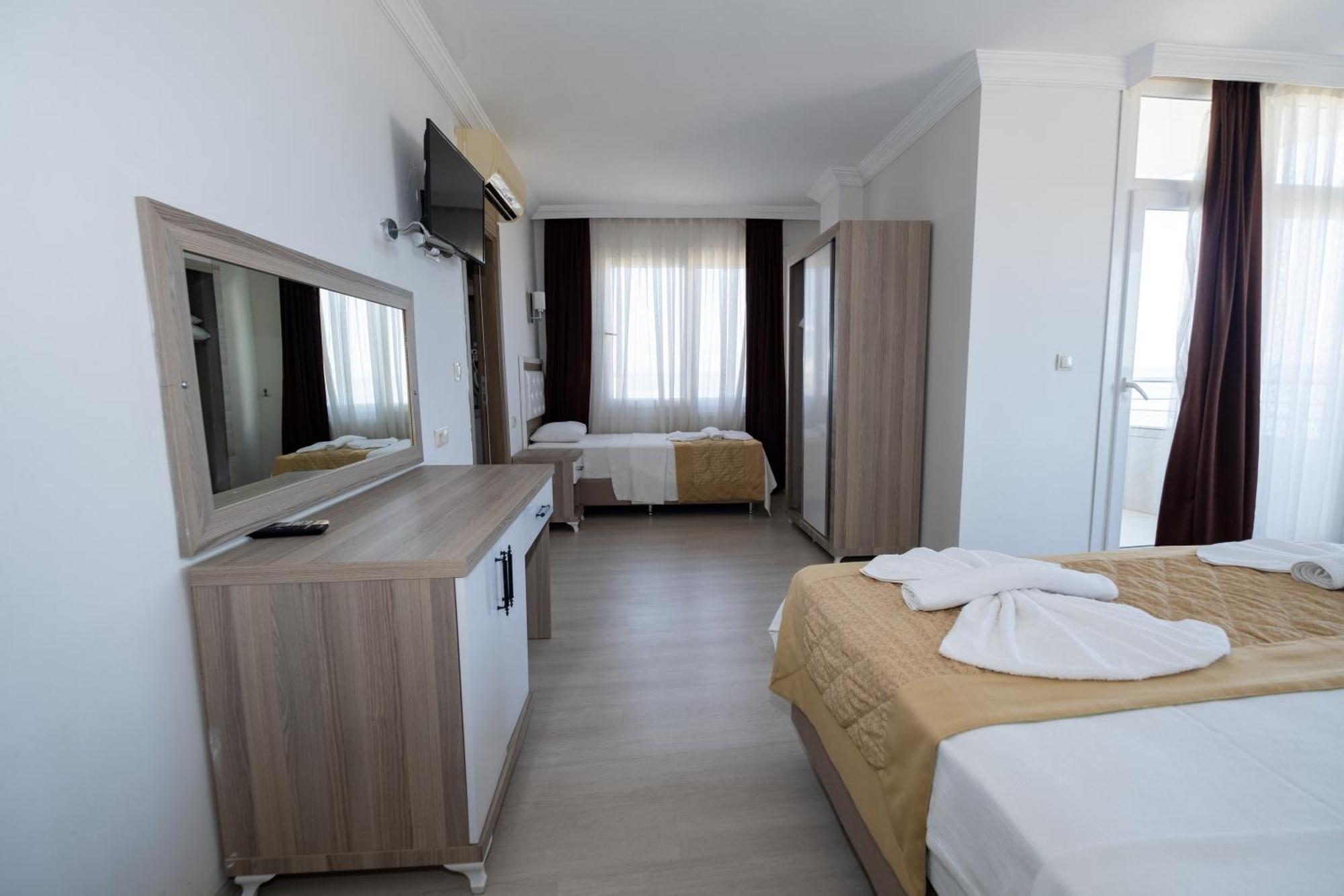 Junior Suite,1600236930:JPEG