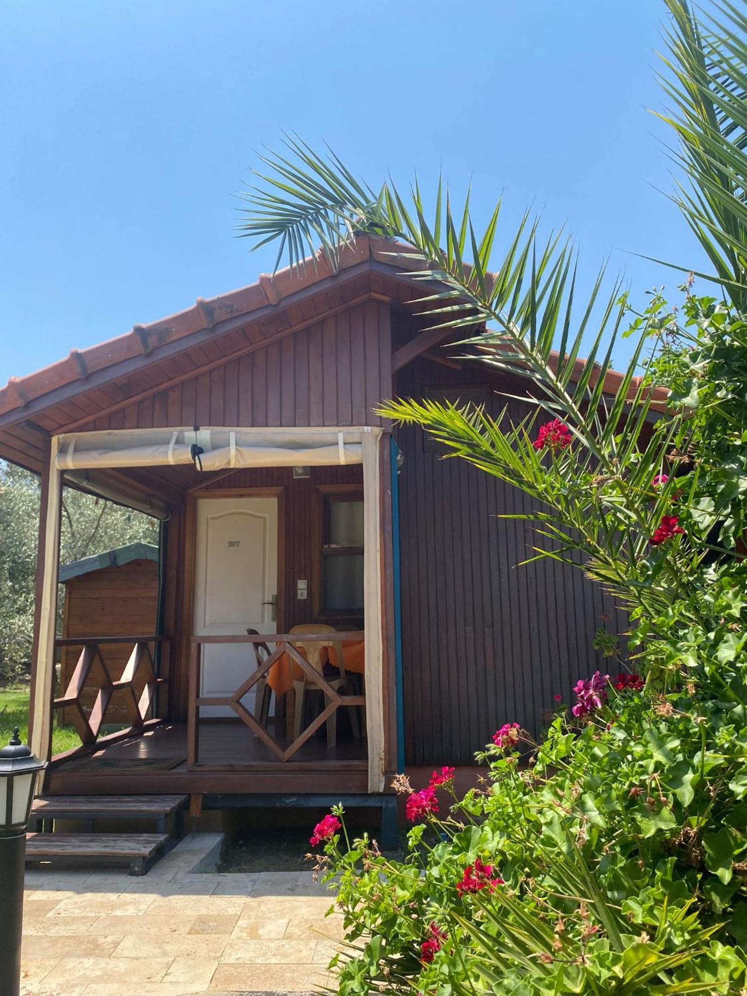 Bungalow (3 Adults),1697896171:JPEG