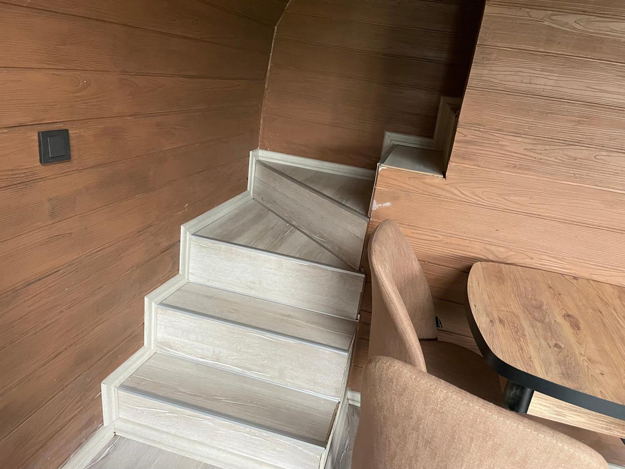 Twin Room,1609299273:JPEG