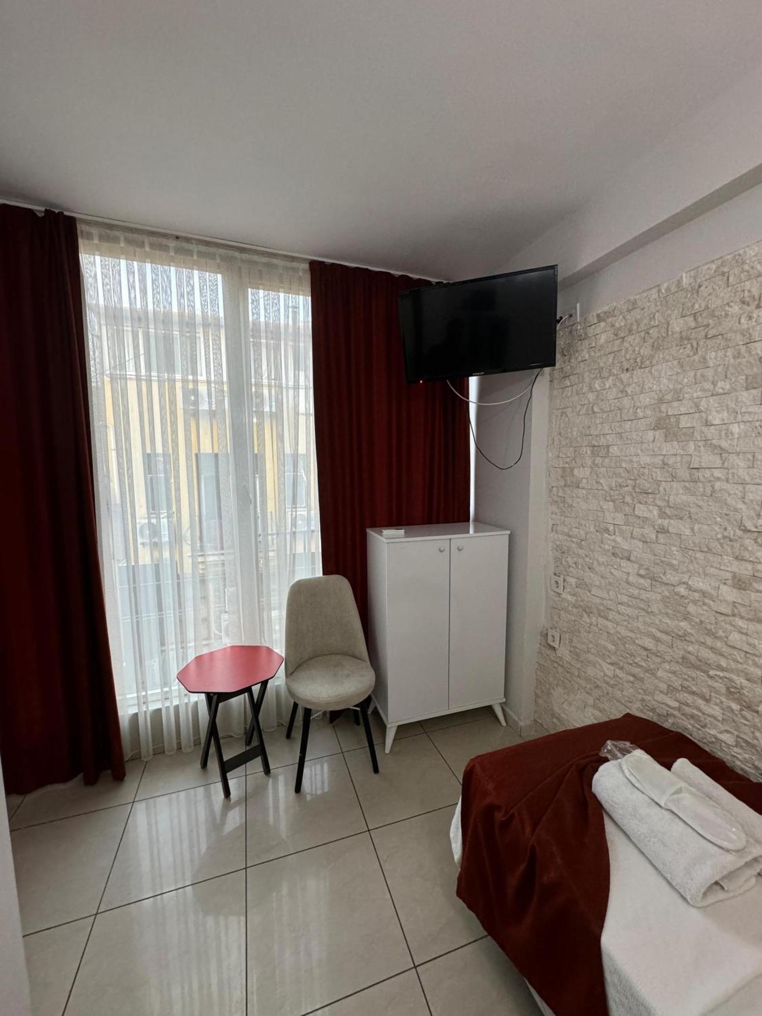 Economy Single Room