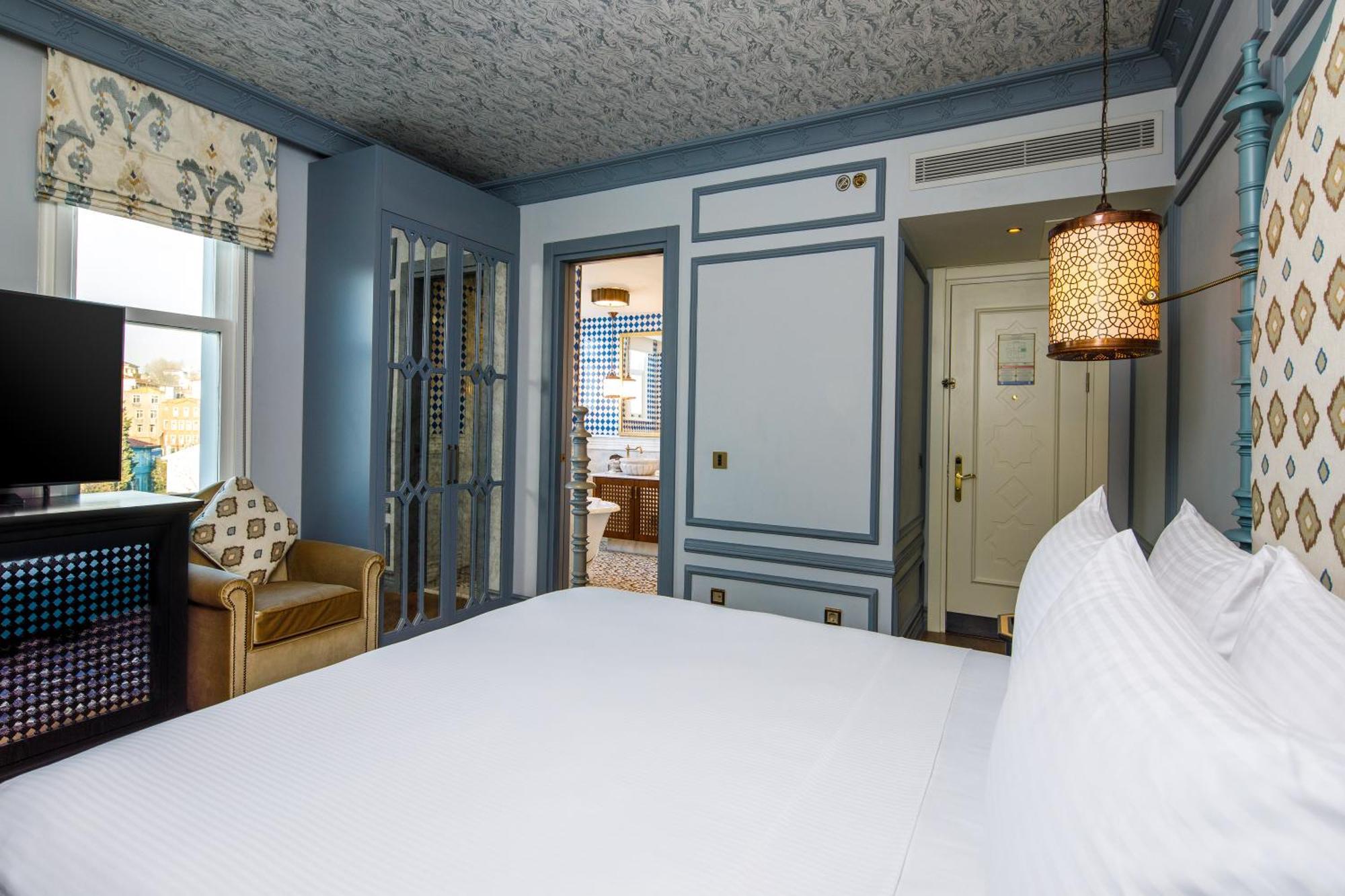King Guest Room,1617844055:JPEG
