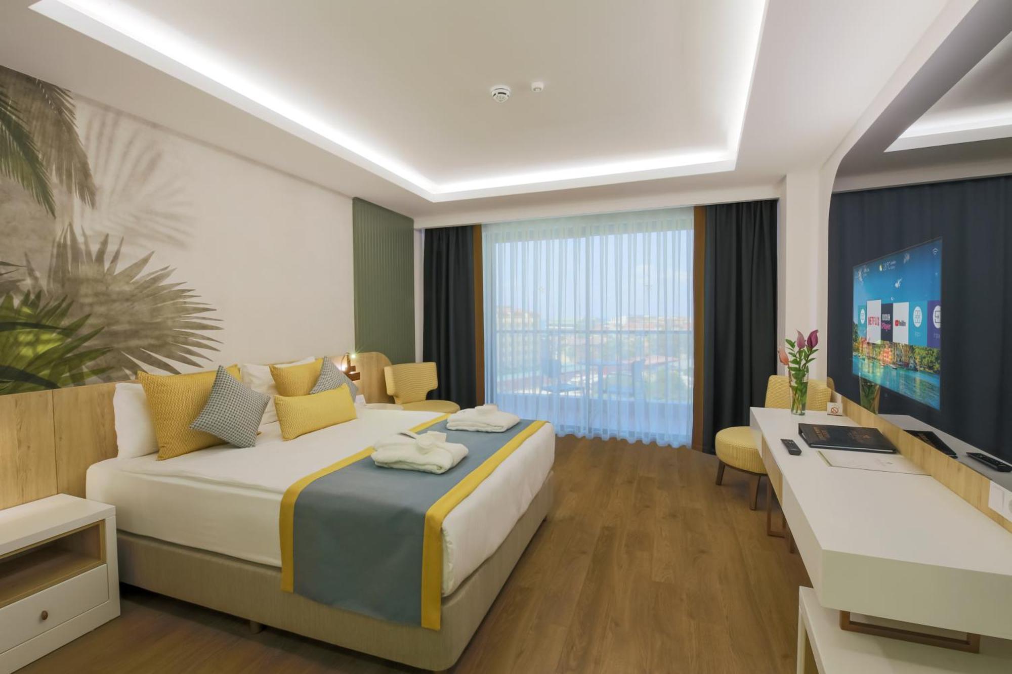 Standard Zimmer mit Poolblick