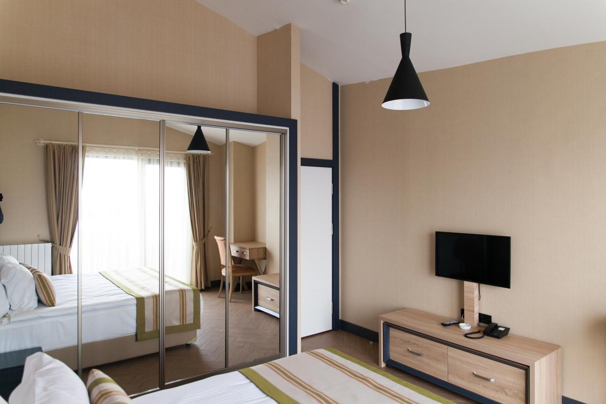 Deluxe Suite,1623686024:JPEG