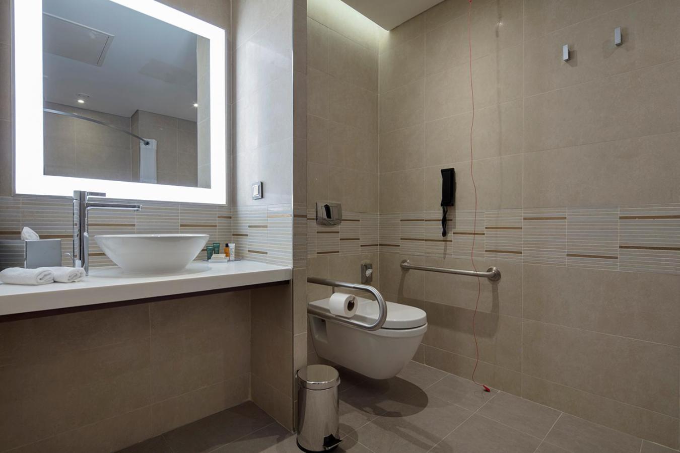 King Room Mobility Access