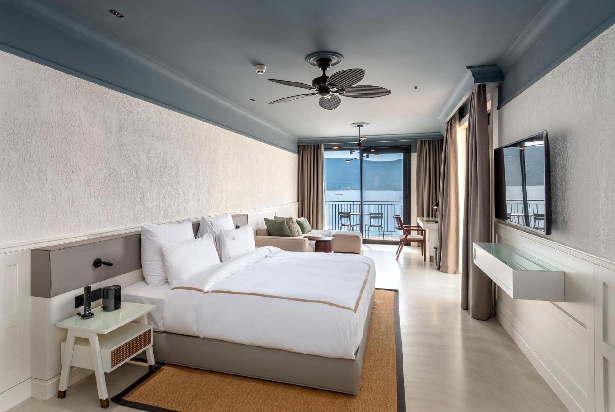 Jacuzzi Suite,1638491398:JPEG