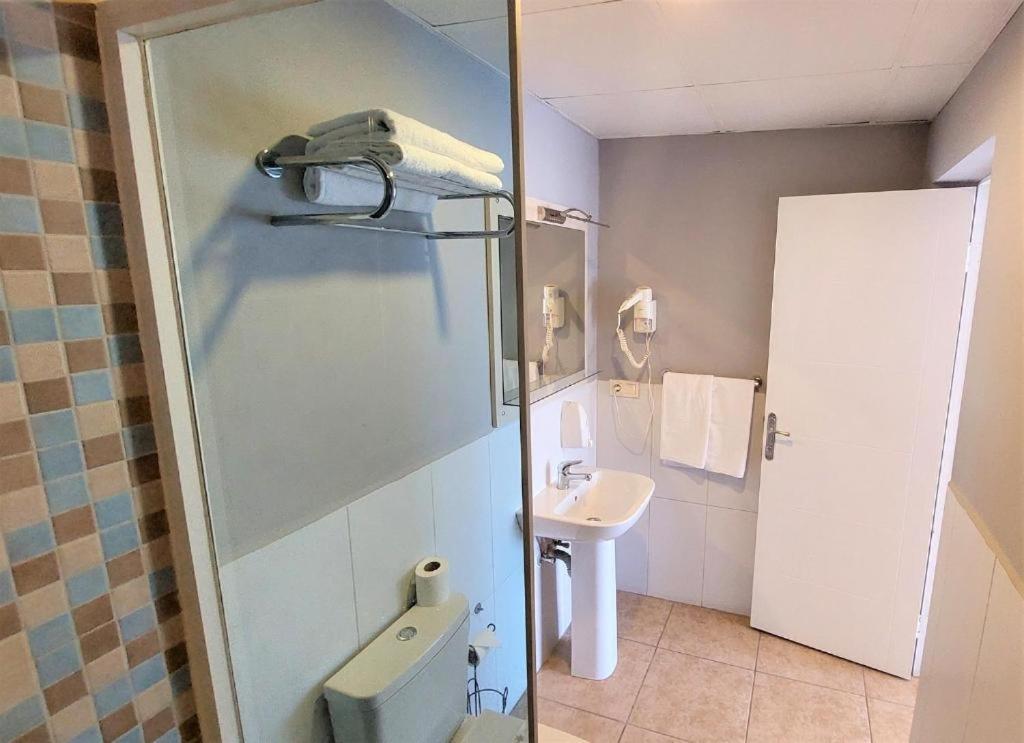 Double or Twin Room with Balcony,1645153138:JPEG