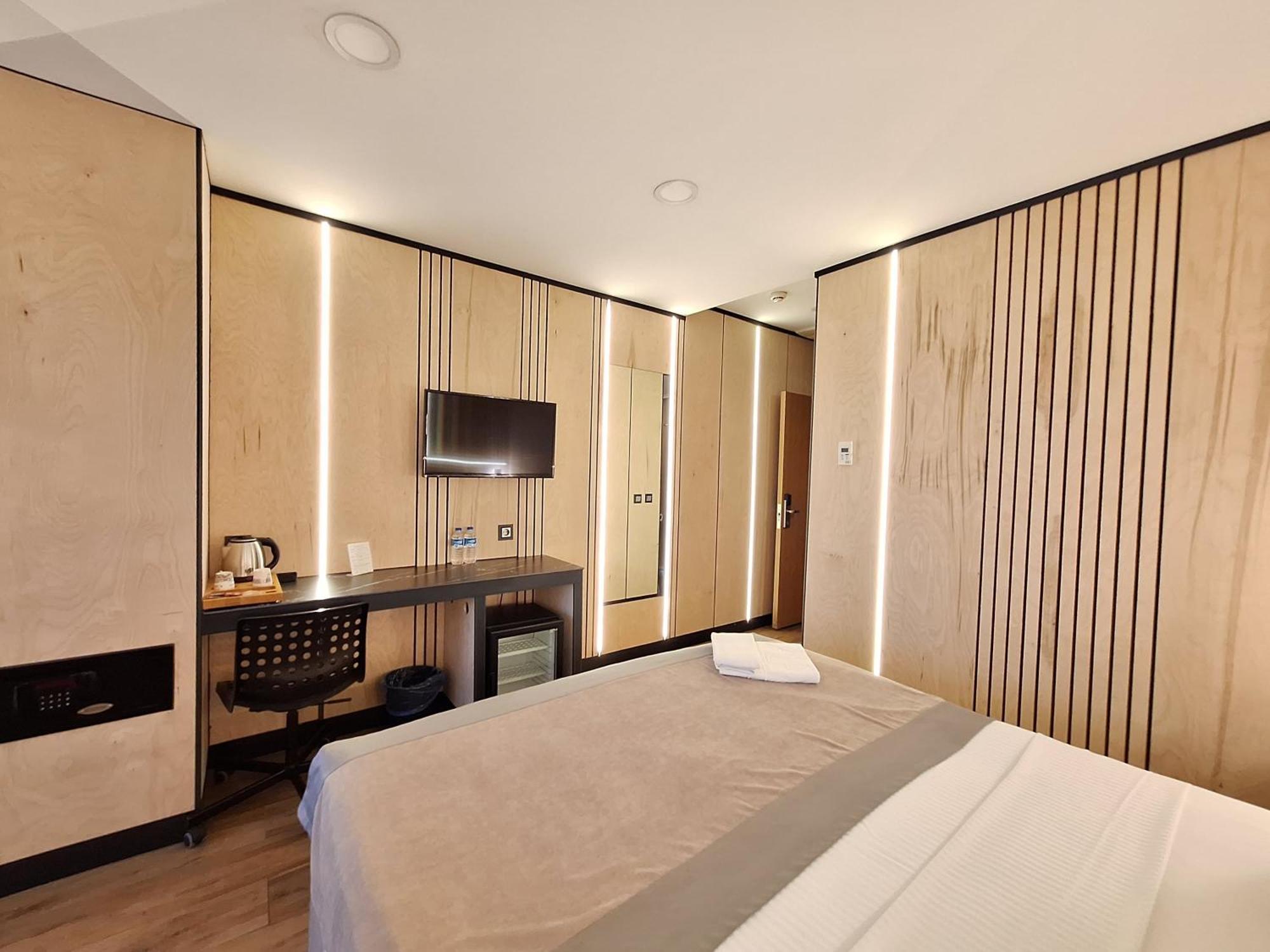 Deluxe Çift Kişilik Oda - Balkonlu