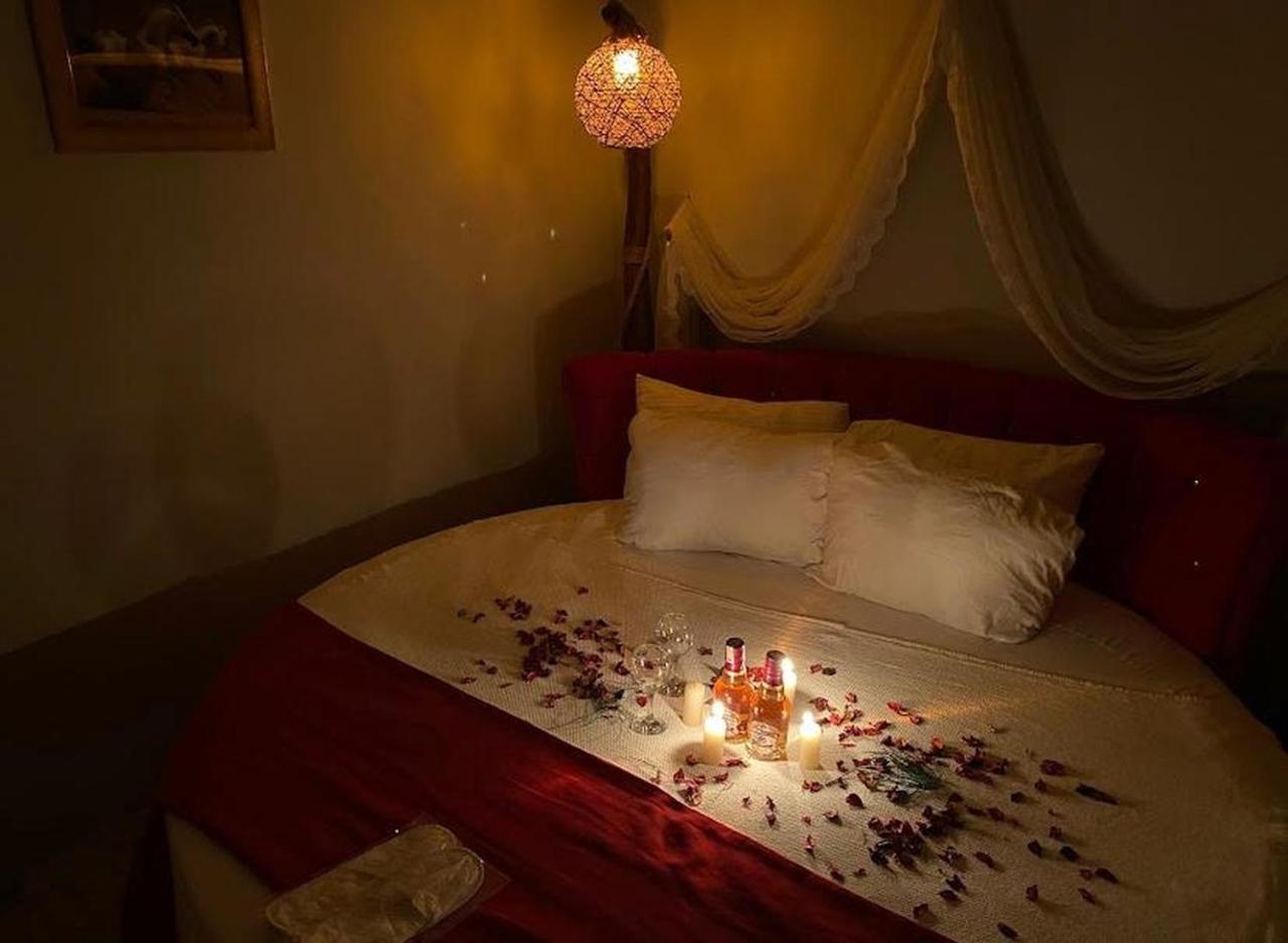 Suite mit Kingsize-Bett mit Whirlpool