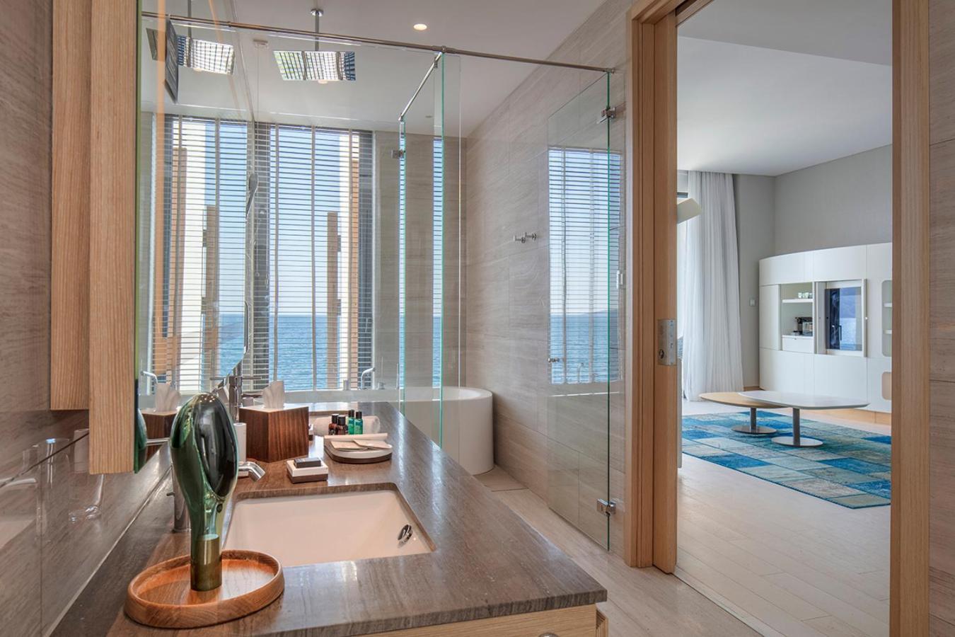 Junior King Suite with Balcony and Sea View,1658790784:JPEG