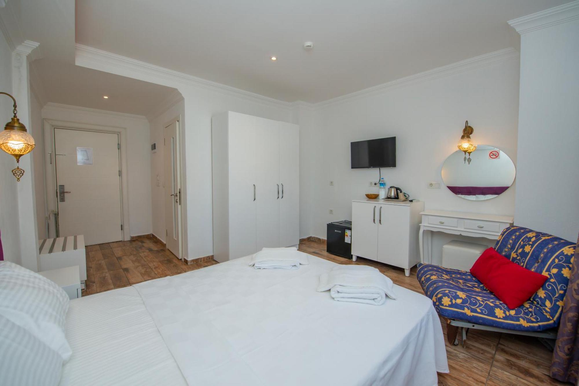 Budget Double Room,1660493245:JPEG