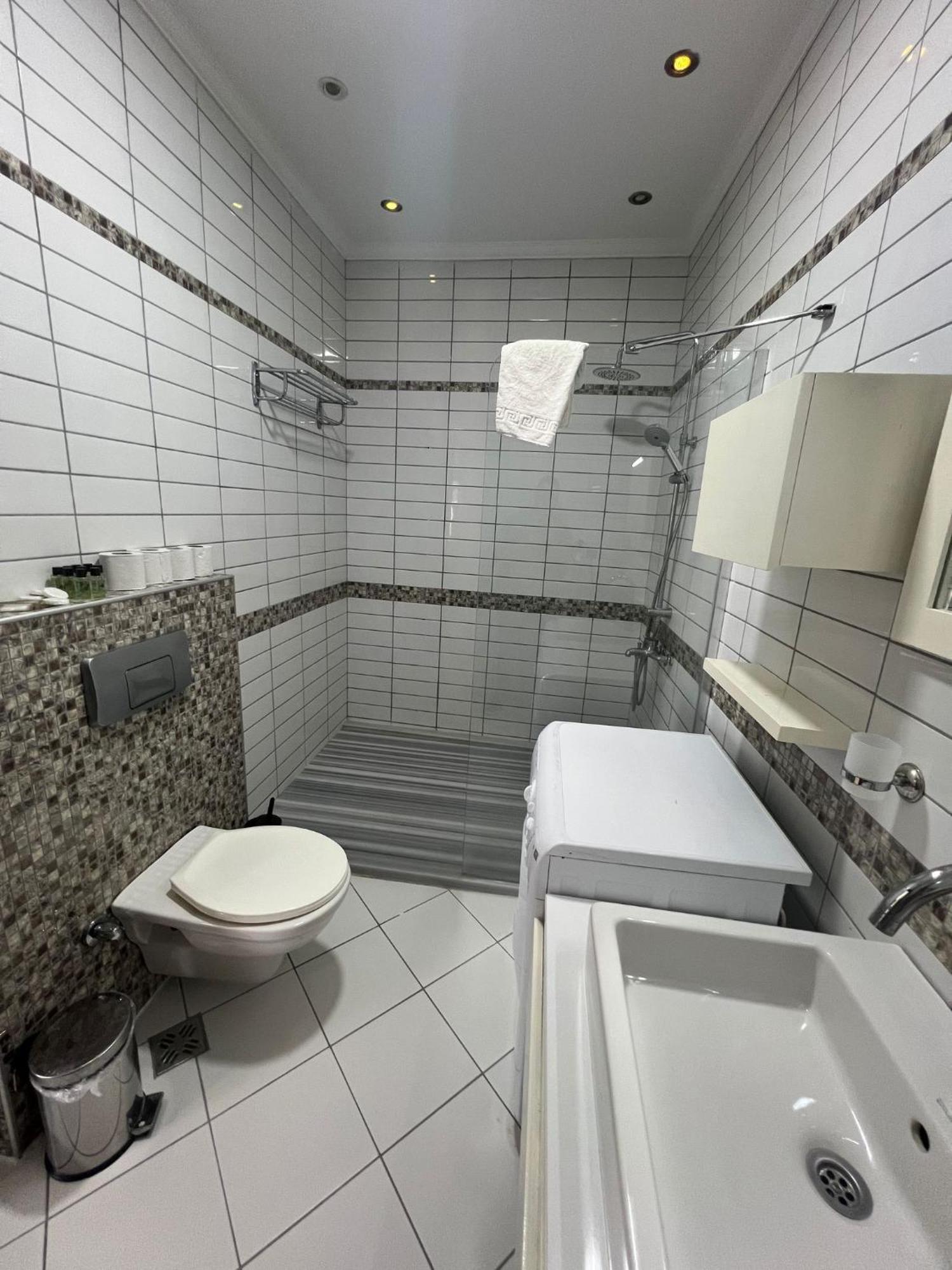 Apartment with Sea View,1661220440:JPEG