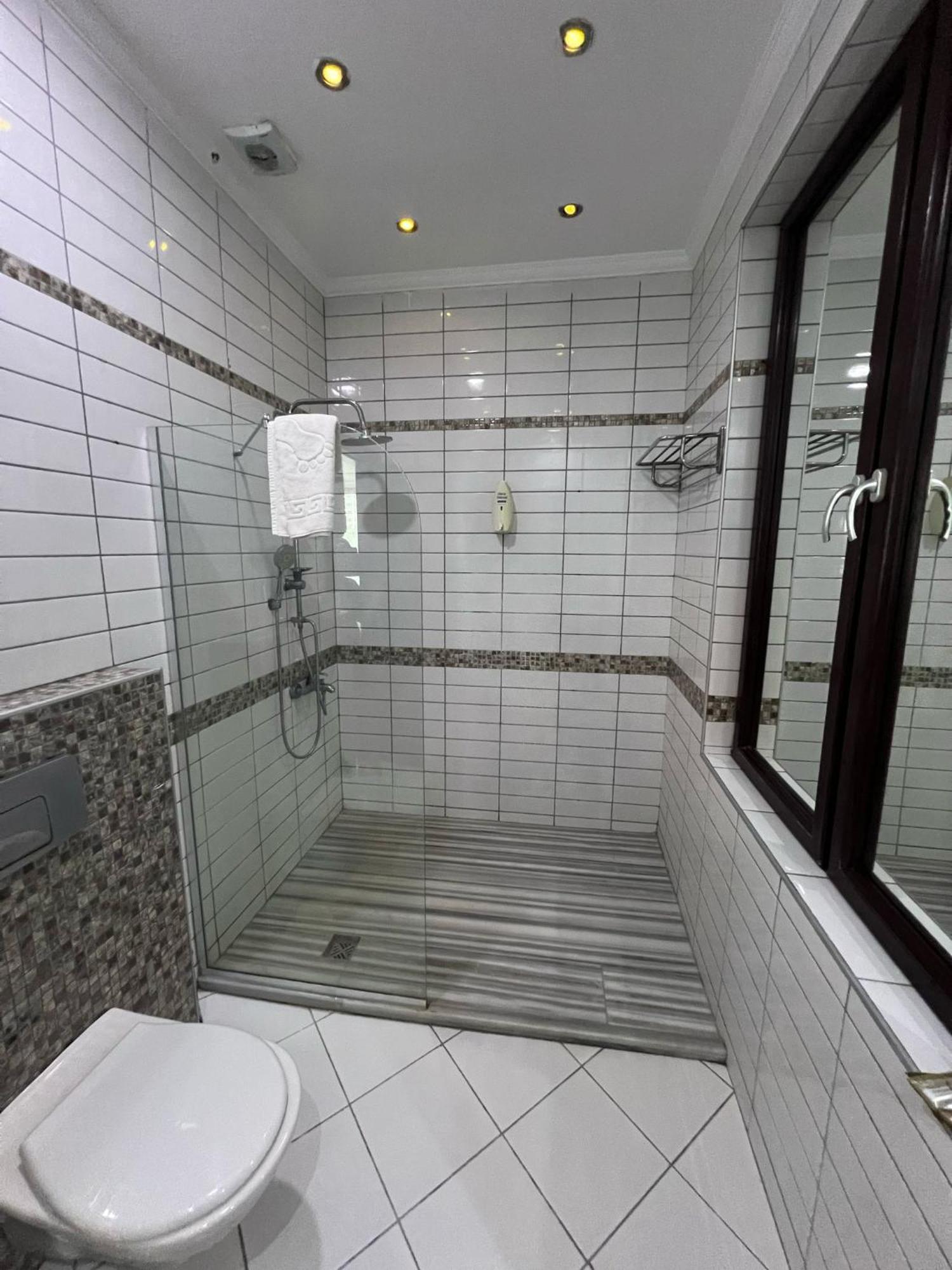 Family Suite,1661220442:JPEG