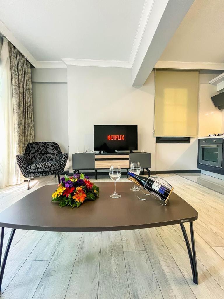 Suite with Terrace,1662415567:JPEG