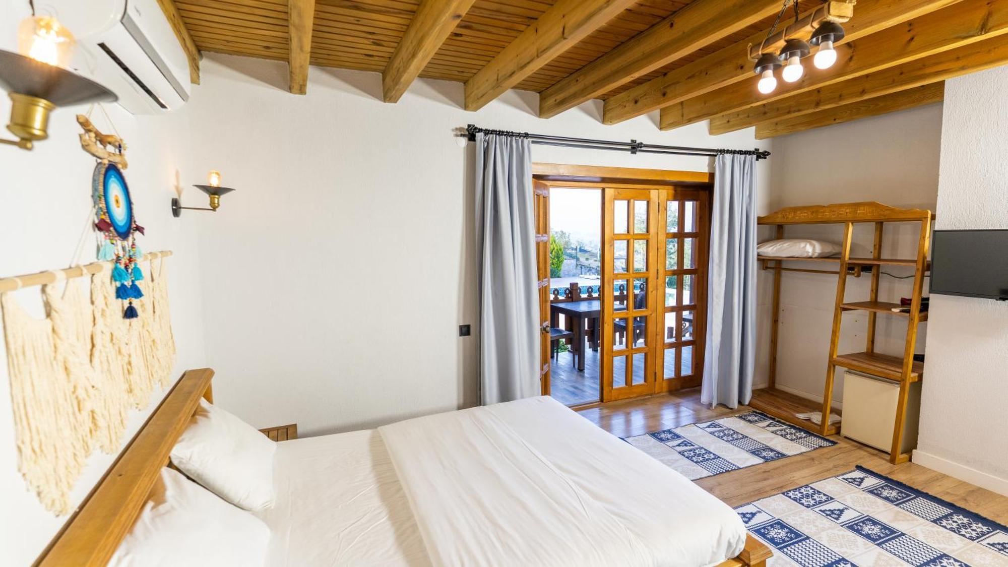 Standard Double Room,1662456083:JPEG