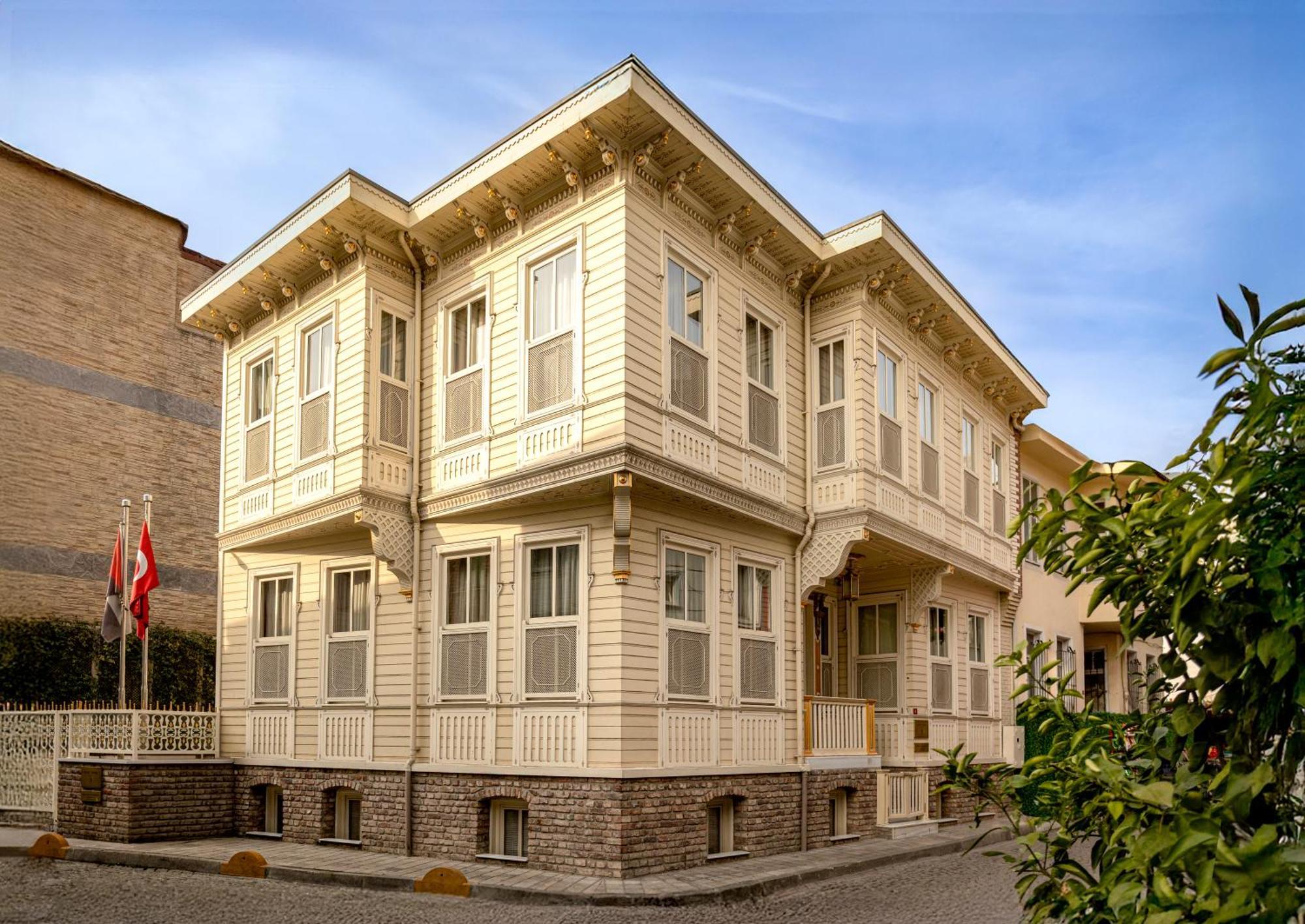 Mansão de Luxo com 4 Quartos - Anexo