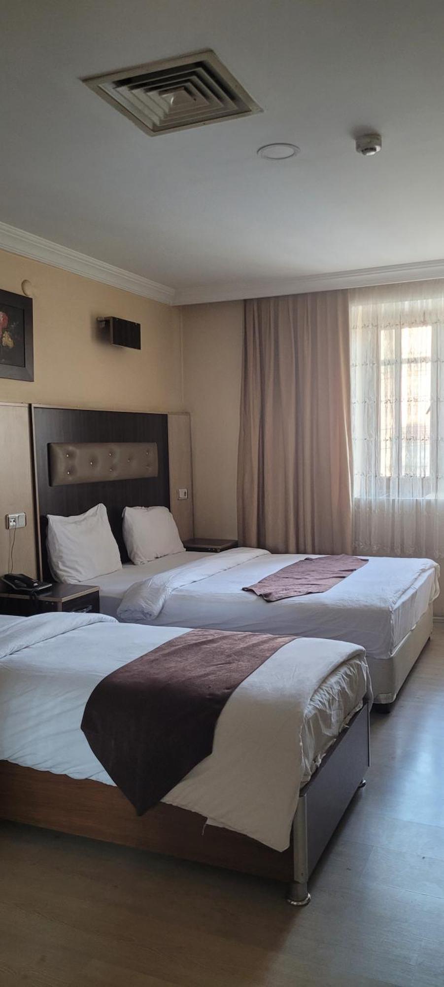 Quadruple Room,1664789053:JPEG