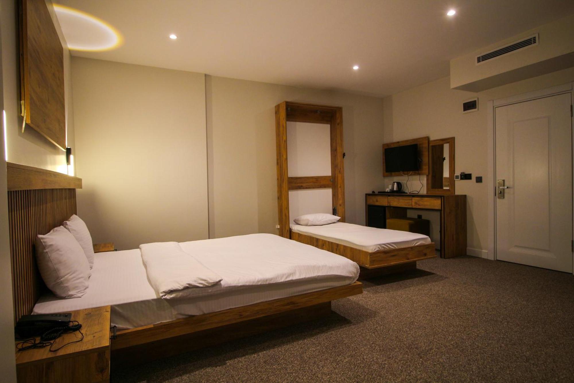 Triple Room Balcony,1669970169:JPEG